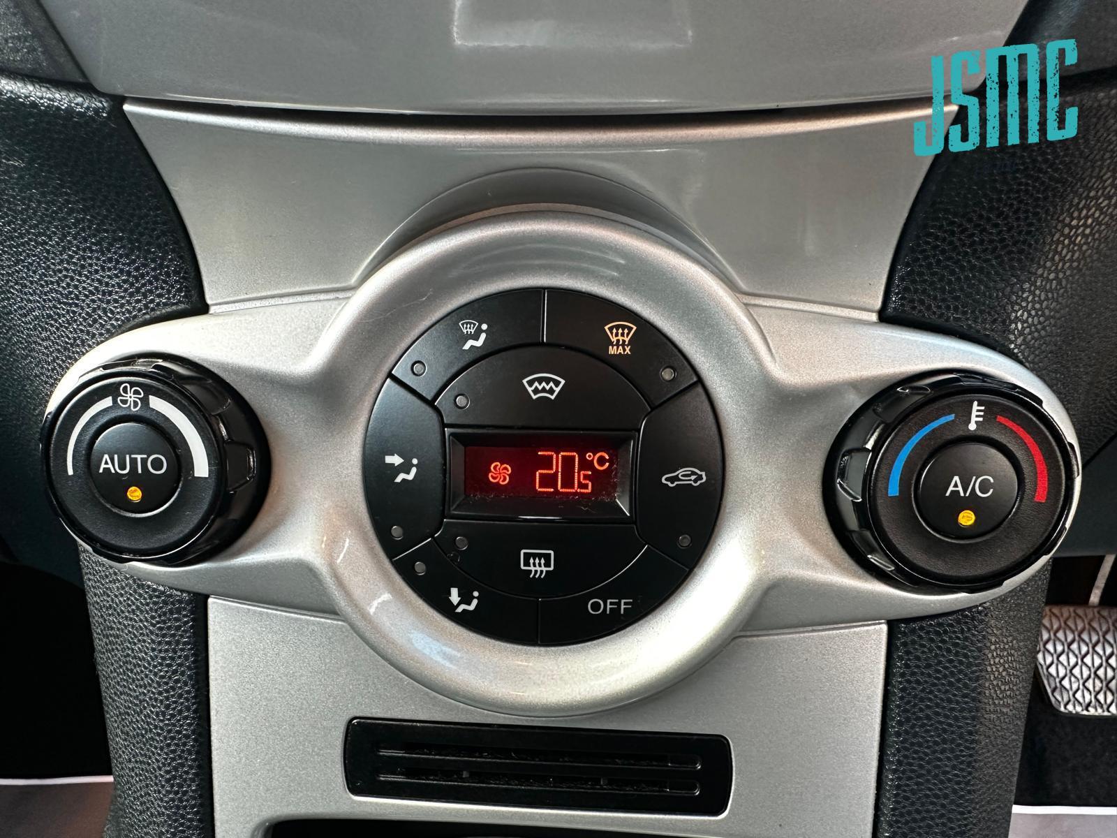 Ford Fiesta 1.4 Titanium Hatchback 5dr Petrol Automatic (154 g/km, 94 bhp)