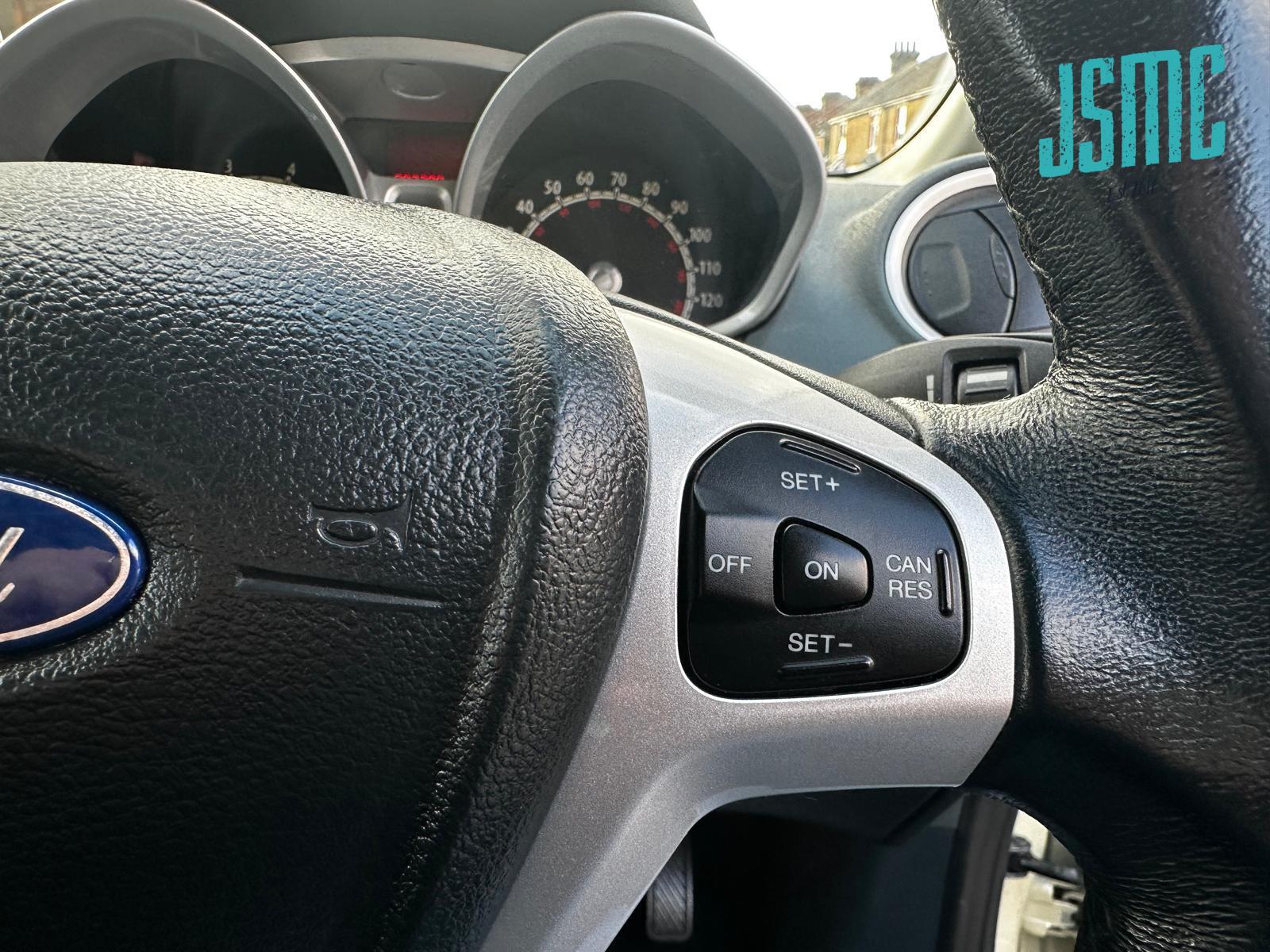 Ford Fiesta 1.4 Titanium Hatchback 5dr Petrol Automatic (154 g/km, 94 bhp)