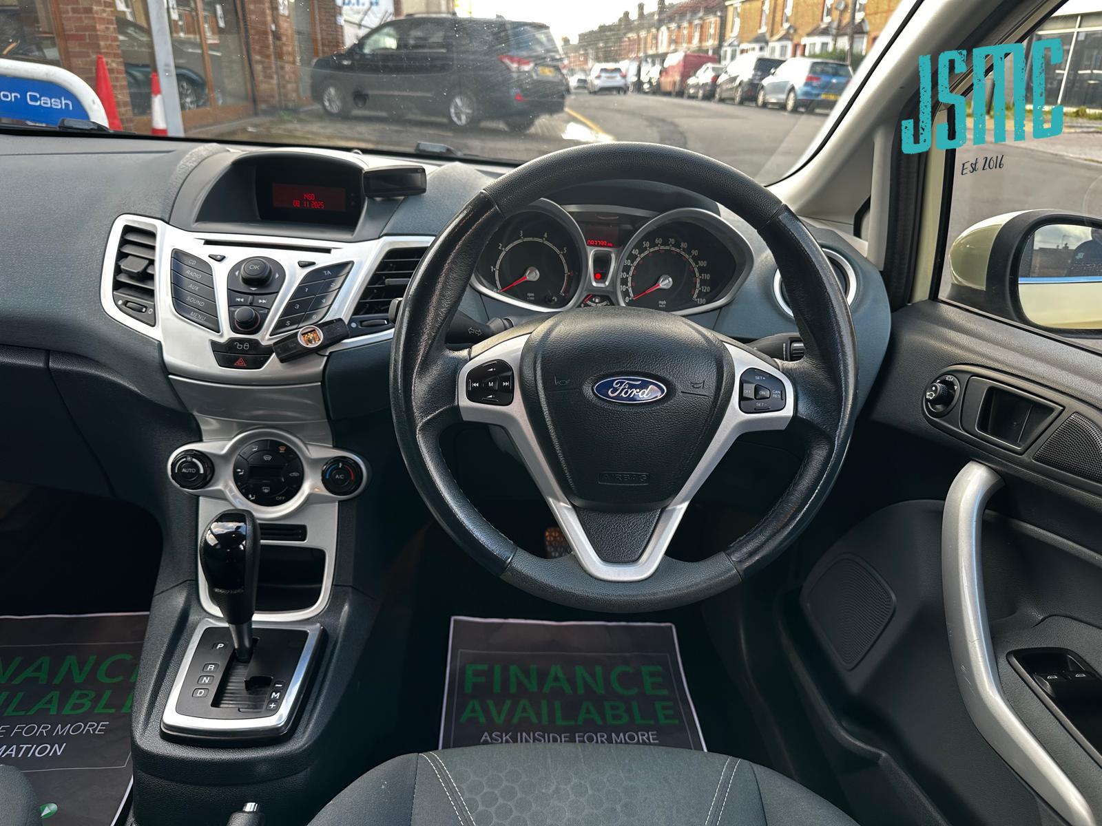 Ford Fiesta 1.4 Titanium Hatchback 5dr Petrol Automatic (154 g/km, 94 bhp)