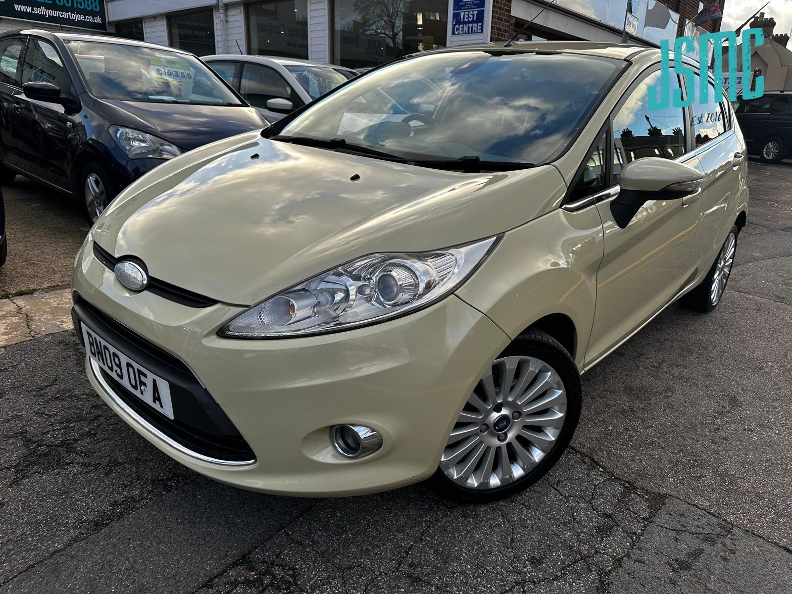Ford Fiesta 1.4 Titanium Hatchback 5dr Petrol Automatic (154 g/km, 94 bhp)