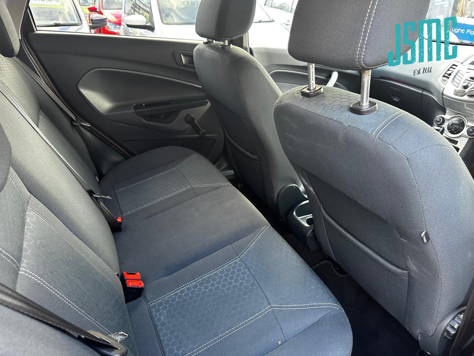 Ford Fiesta 1.4 Titanium Hatchback 5dr Petrol Automatic (154 g/km, 94 bhp)