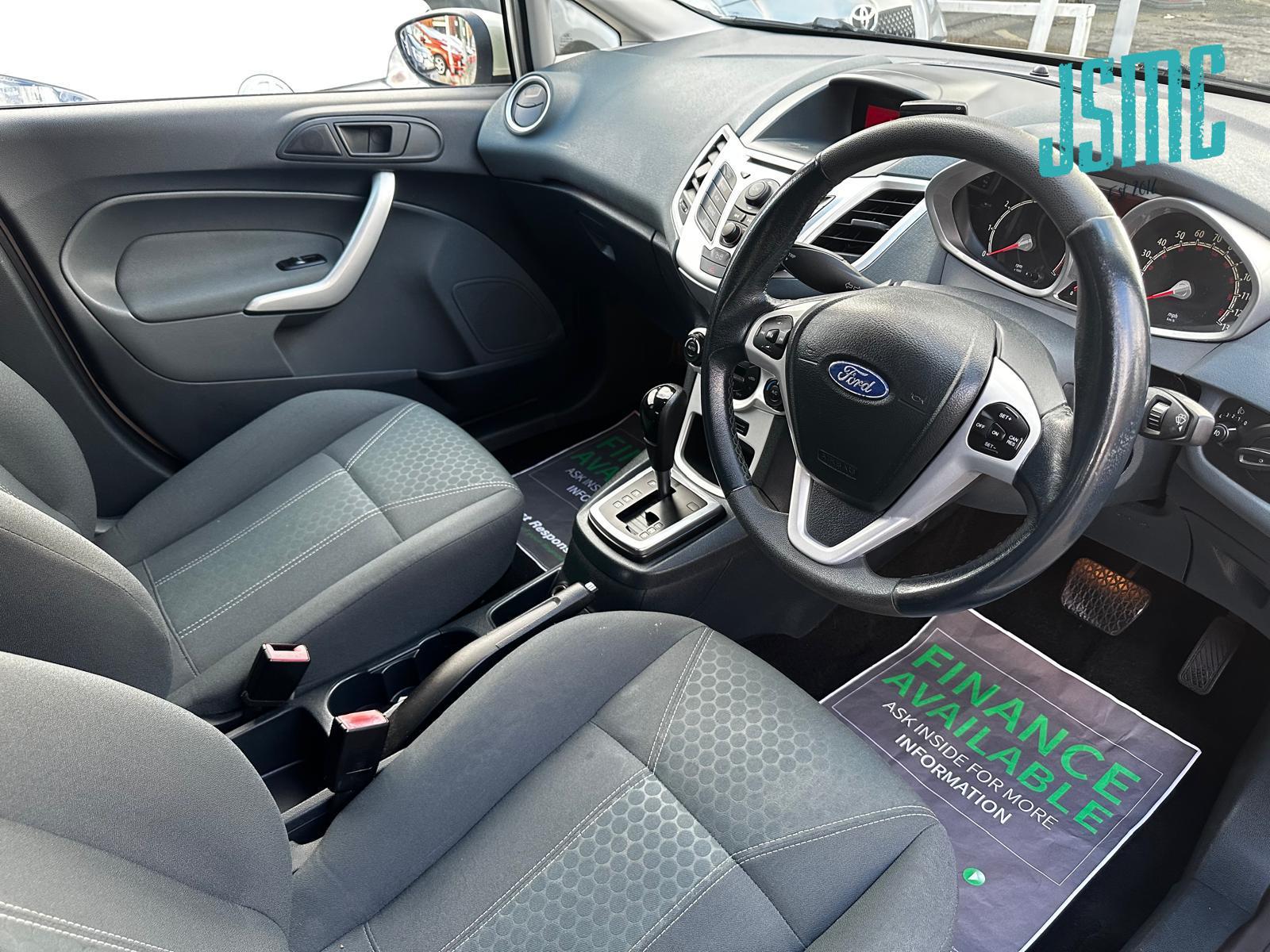 Ford Fiesta 1.4 Titanium Hatchback 5dr Petrol Automatic (154 g/km, 94 bhp)