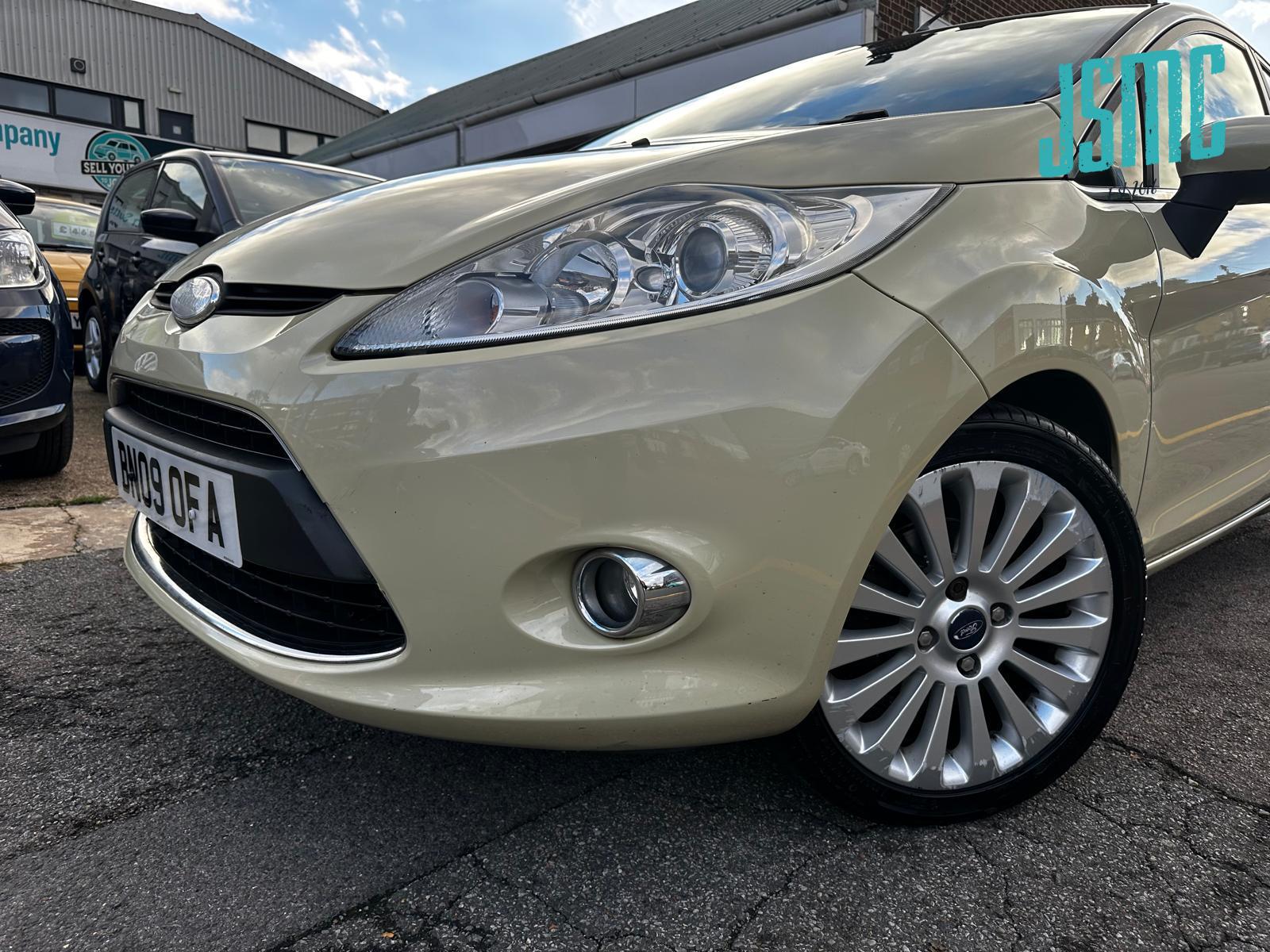 Ford Fiesta 1.4 Titanium Hatchback 5dr Petrol Automatic (154 g/km, 94 bhp)