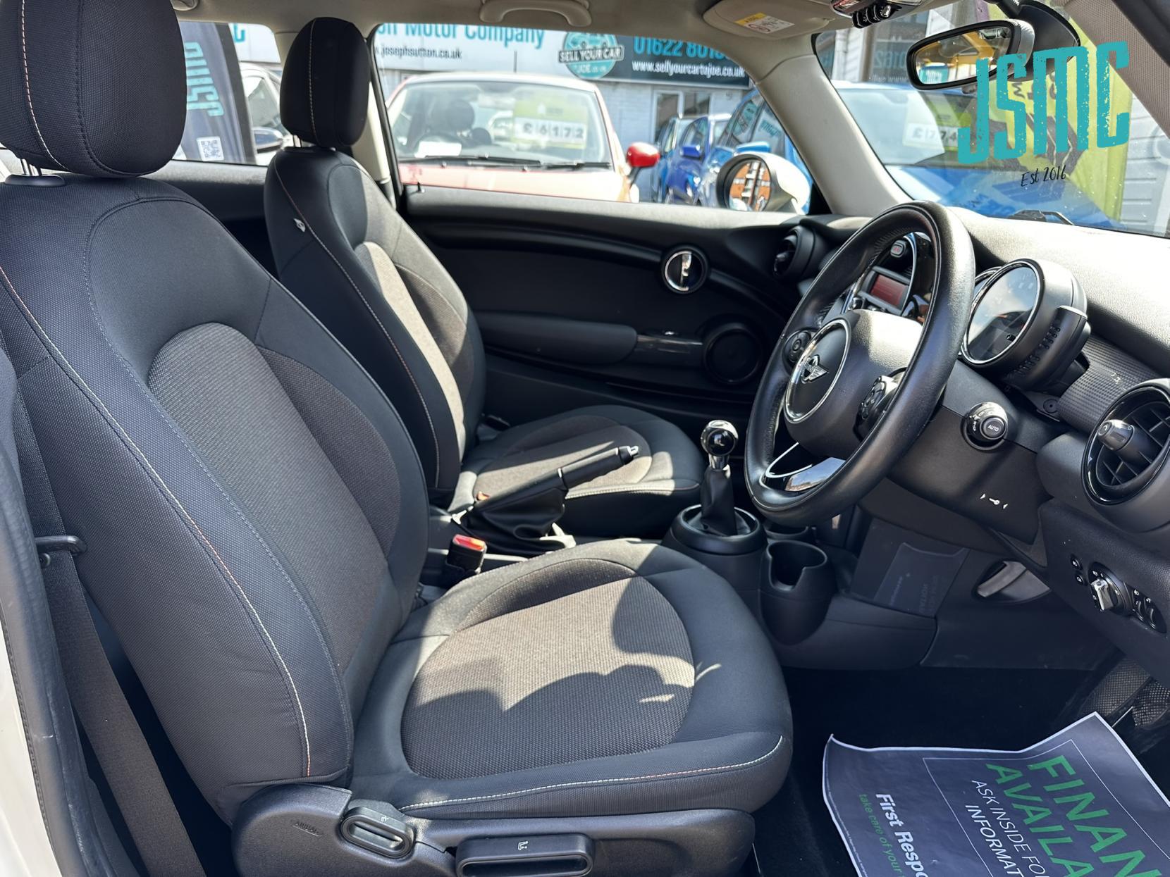 MINI Hatch 1.2 One Hatchback 3dr Petrol Manual Euro 6 (s/s) (102 ps)