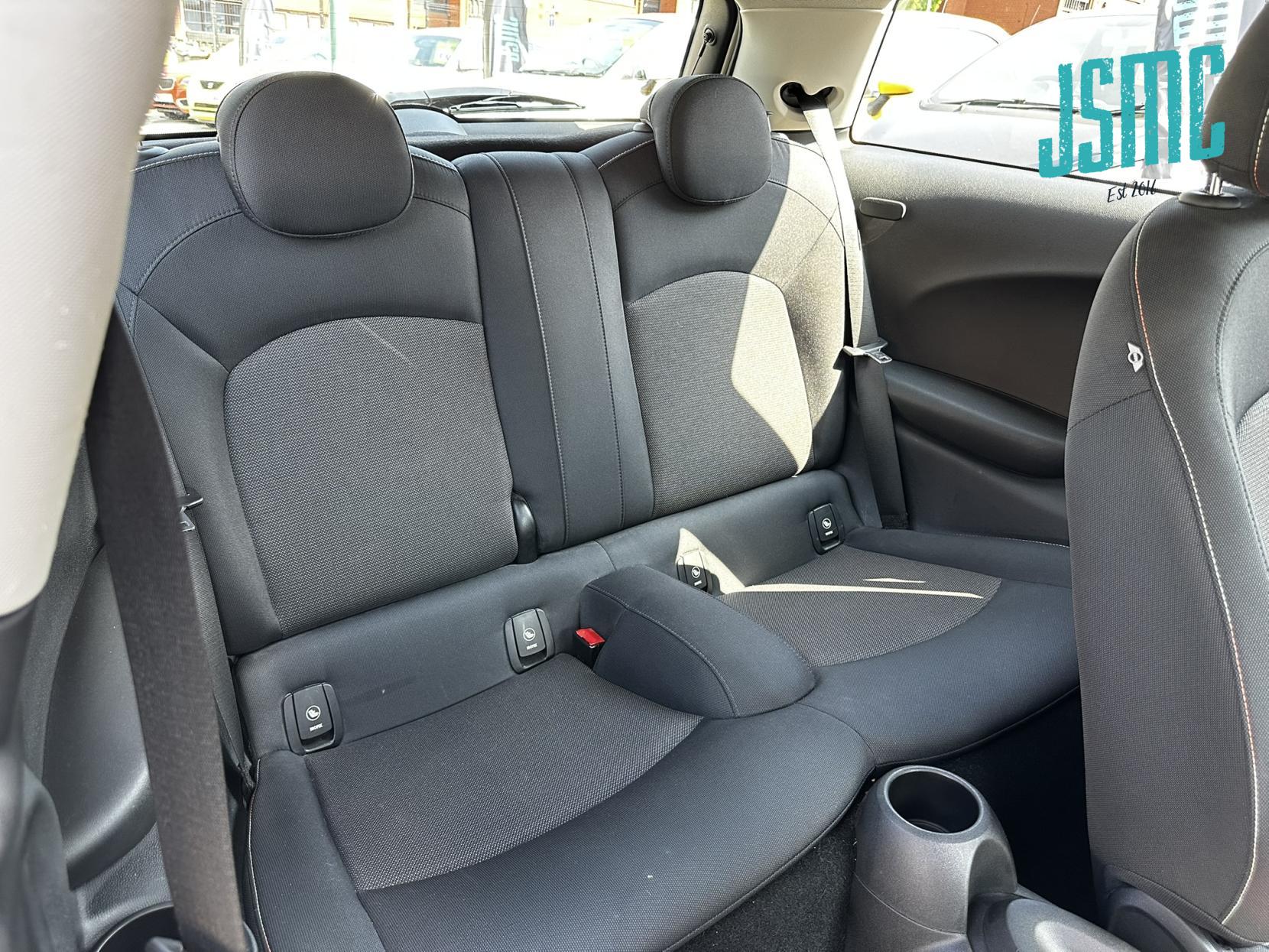 MINI Hatch 1.2 One Hatchback 3dr Petrol Manual Euro 6 (s/s) (102 ps)