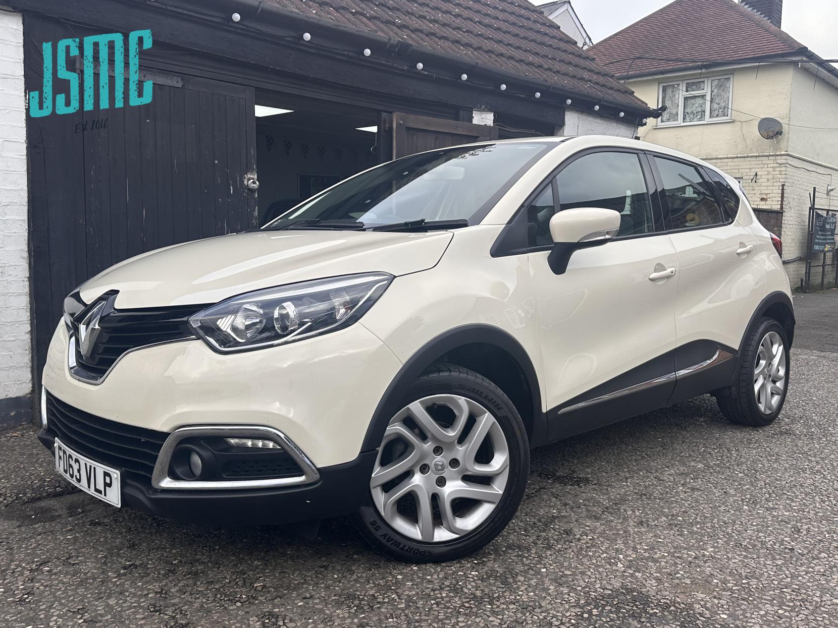 Renault Captur 0.9 TCe ENERGY Dynamique MediaNav SUV 5dr Petrol Manual Euro 5 (s/s) (90 ps)