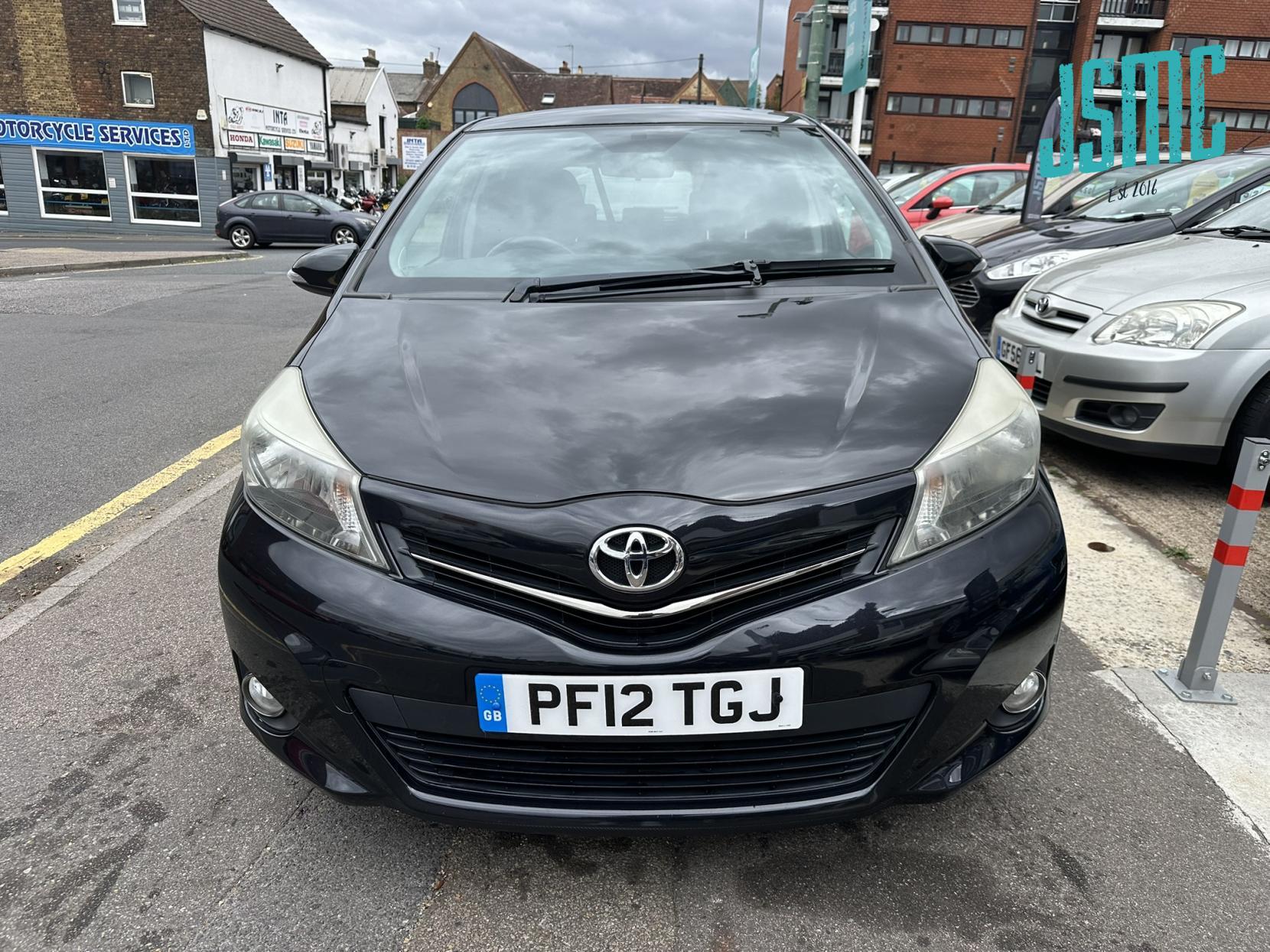 Toyota Yaris 1.33 Dual VVT-i SR Hatchback 5dr Petrol Manual Euro 5 (101 ps)