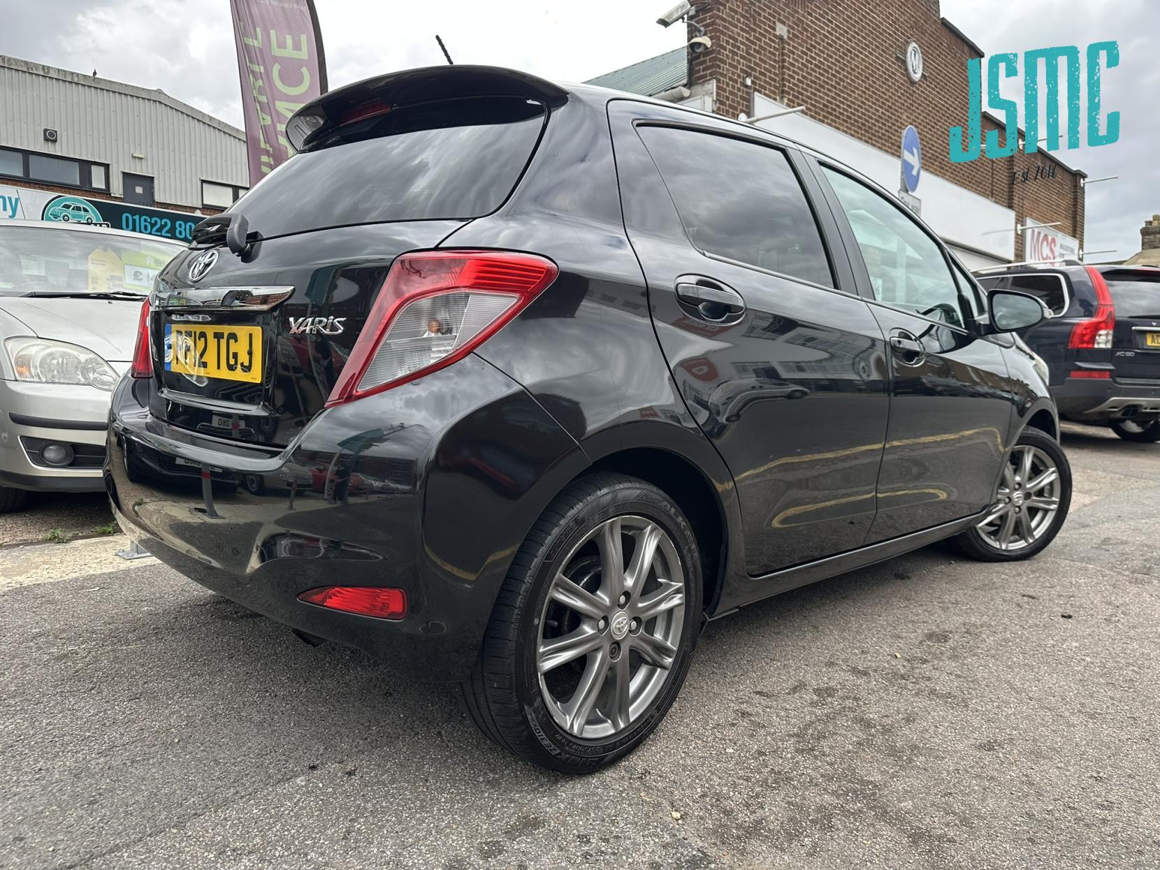 Toyota Yaris 1.33 Dual VVT-i SR Hatchback 5dr Petrol Manual Euro 5 (101 ps)