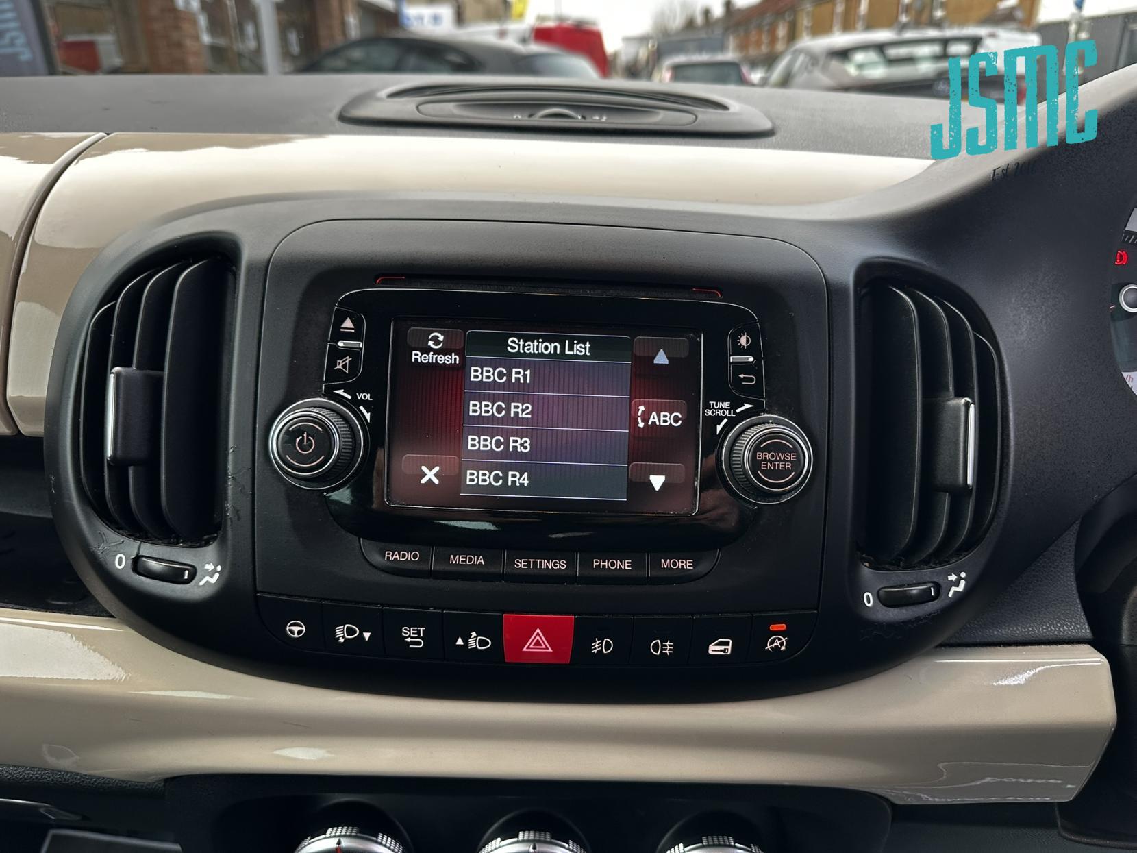 Fiat 500L 0.9 TwinAir Trekking MPV 5dr Petrol Manual Euro 6 (s/s) (105 ps)