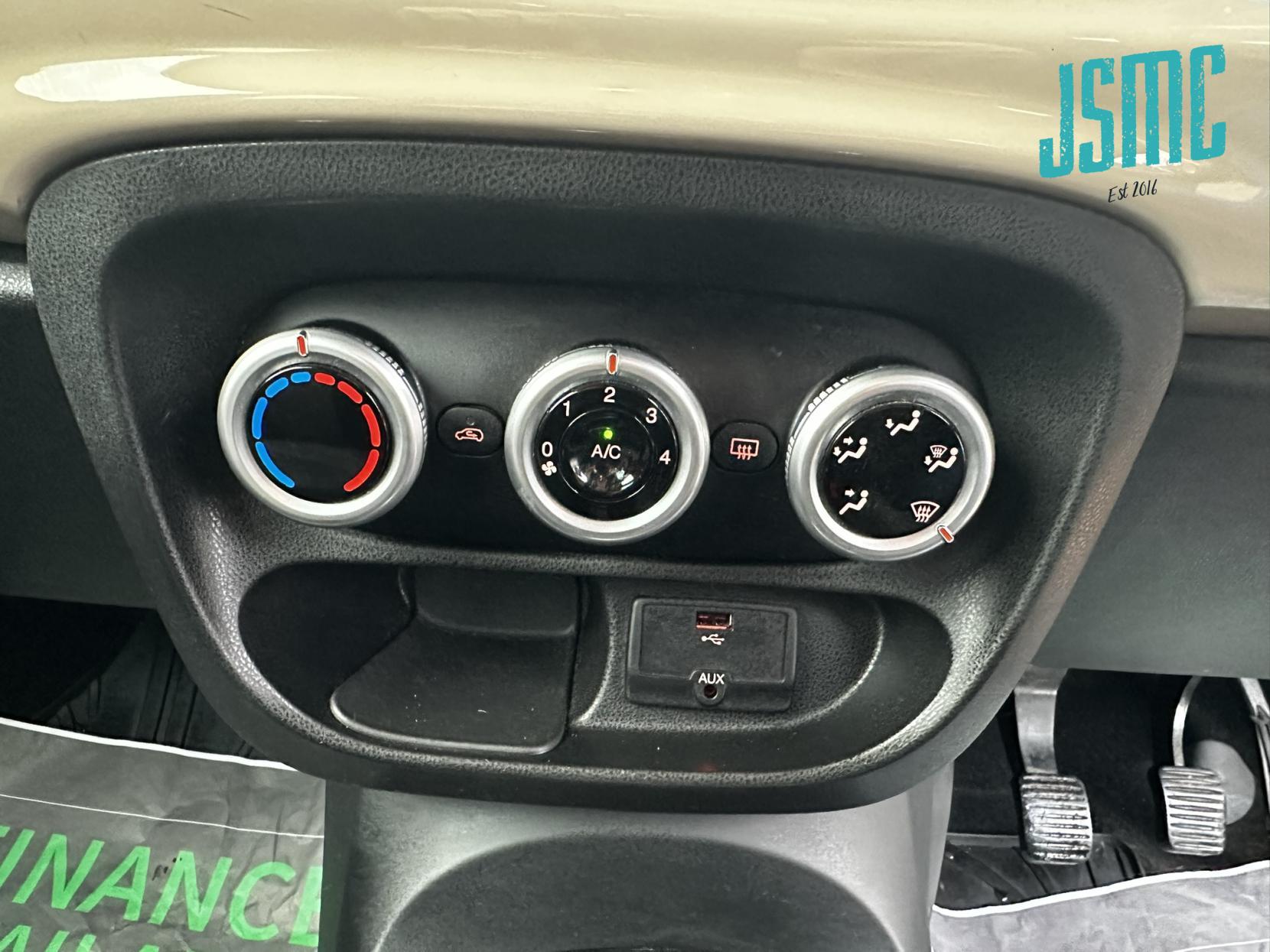 Fiat 500L 0.9 TwinAir Trekking MPV 5dr Petrol Manual Euro 6 (s/s) (105 ps)