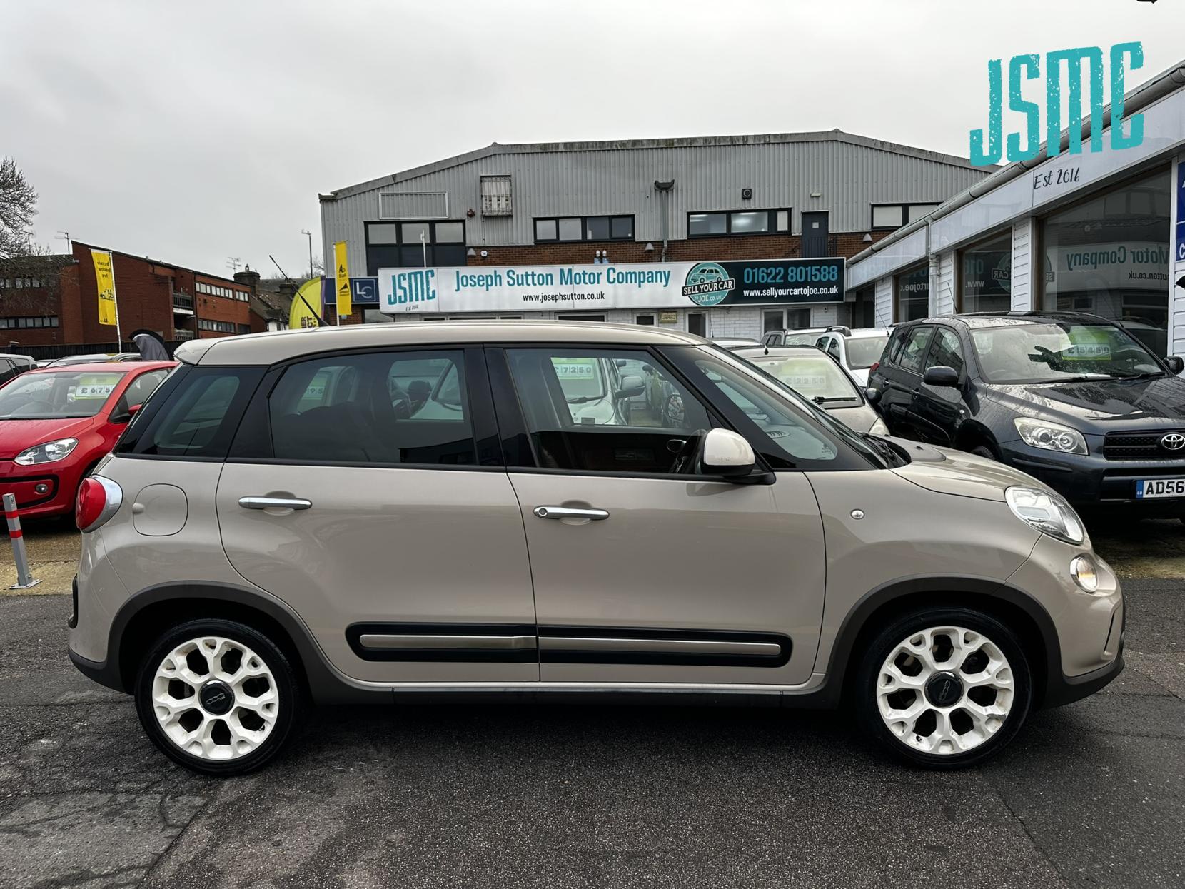 Fiat 500L 0.9 TwinAir Trekking MPV 5dr Petrol Manual Euro 6 (s/s) (105 ps)