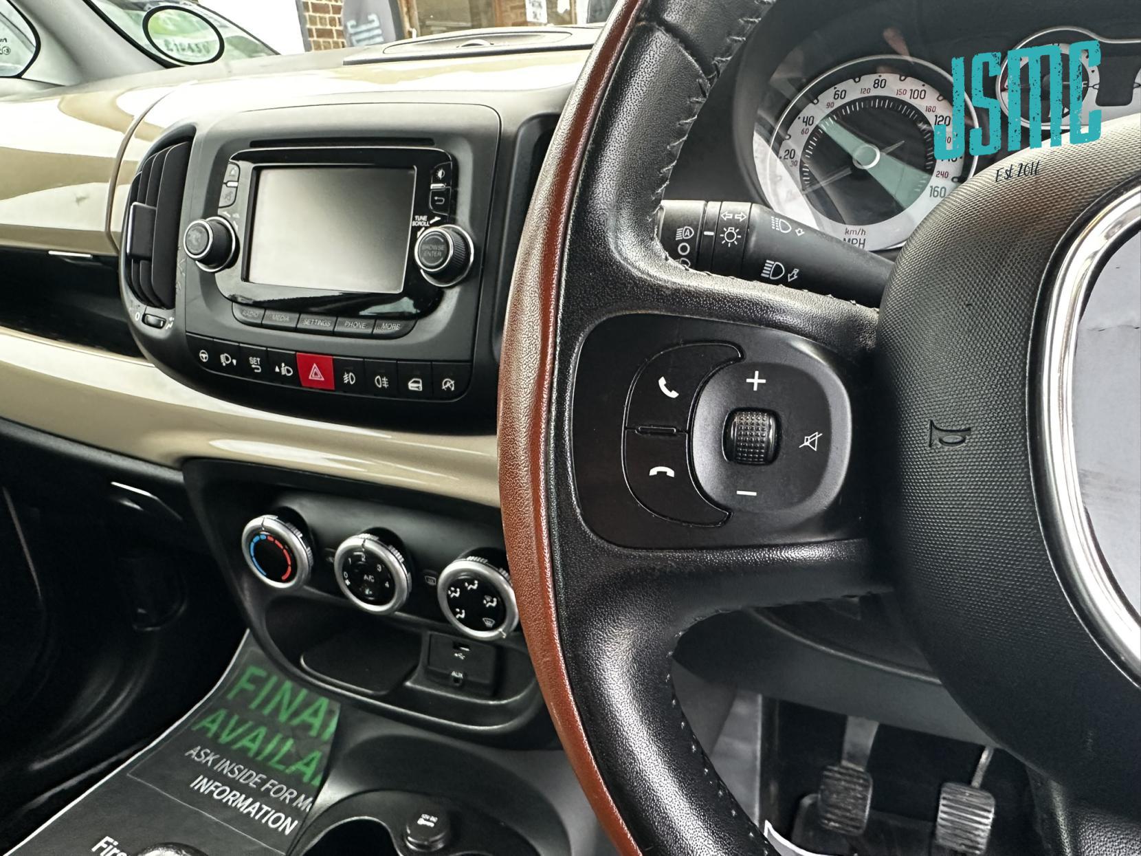 Fiat 500L 0.9 TwinAir Trekking MPV 5dr Petrol Manual Euro 6 (s/s) (105 ps)