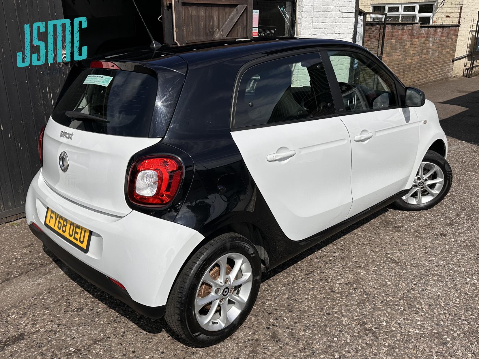 Smart forfour 0.9T Passion Hatchback 5dr Petrol Manual Euro 6 (s/s) (90 ps)