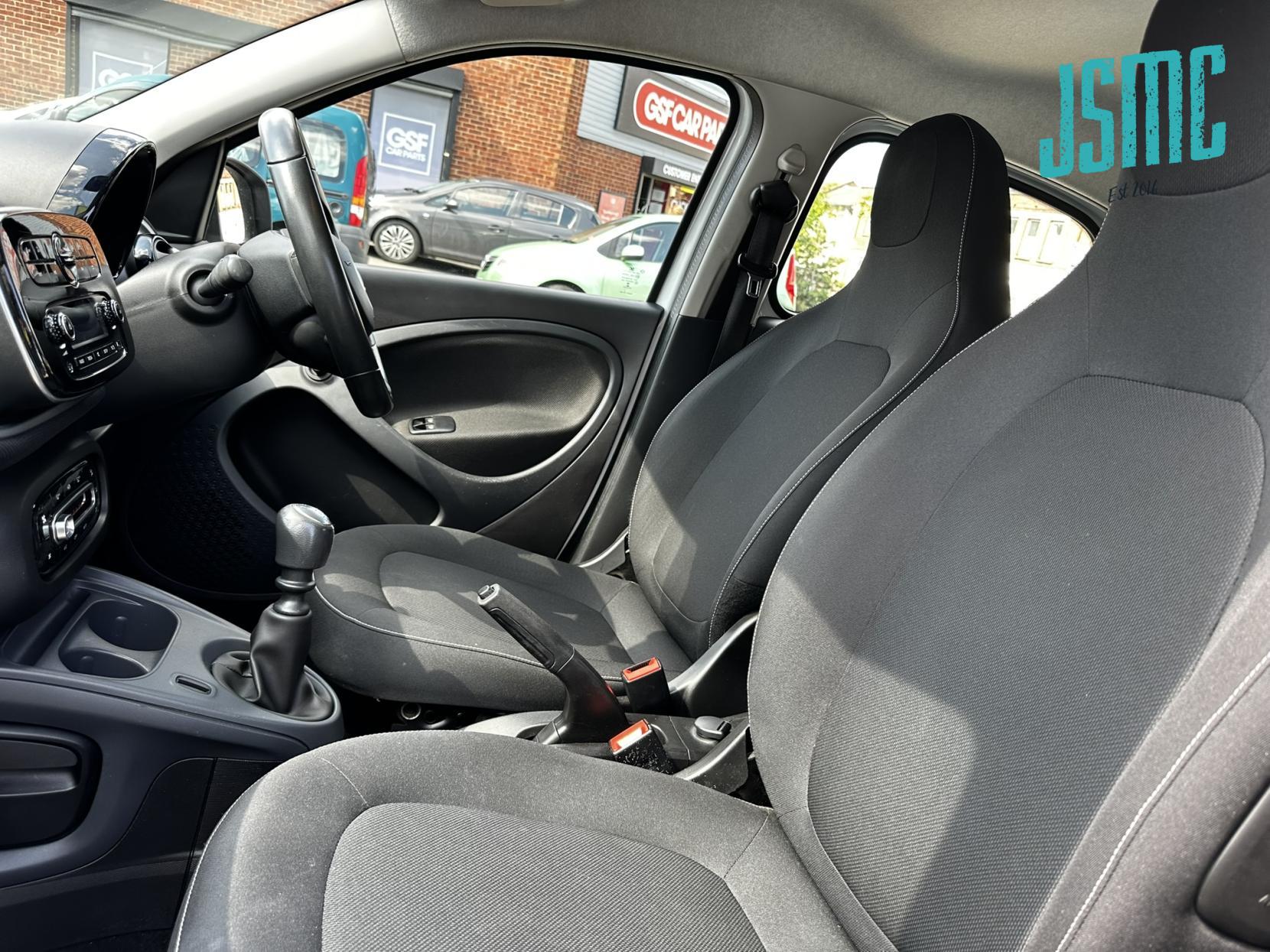 Smart forfour 0.9T Passion Hatchback 5dr Petrol Manual Euro 6 (s/s) (90 ps)