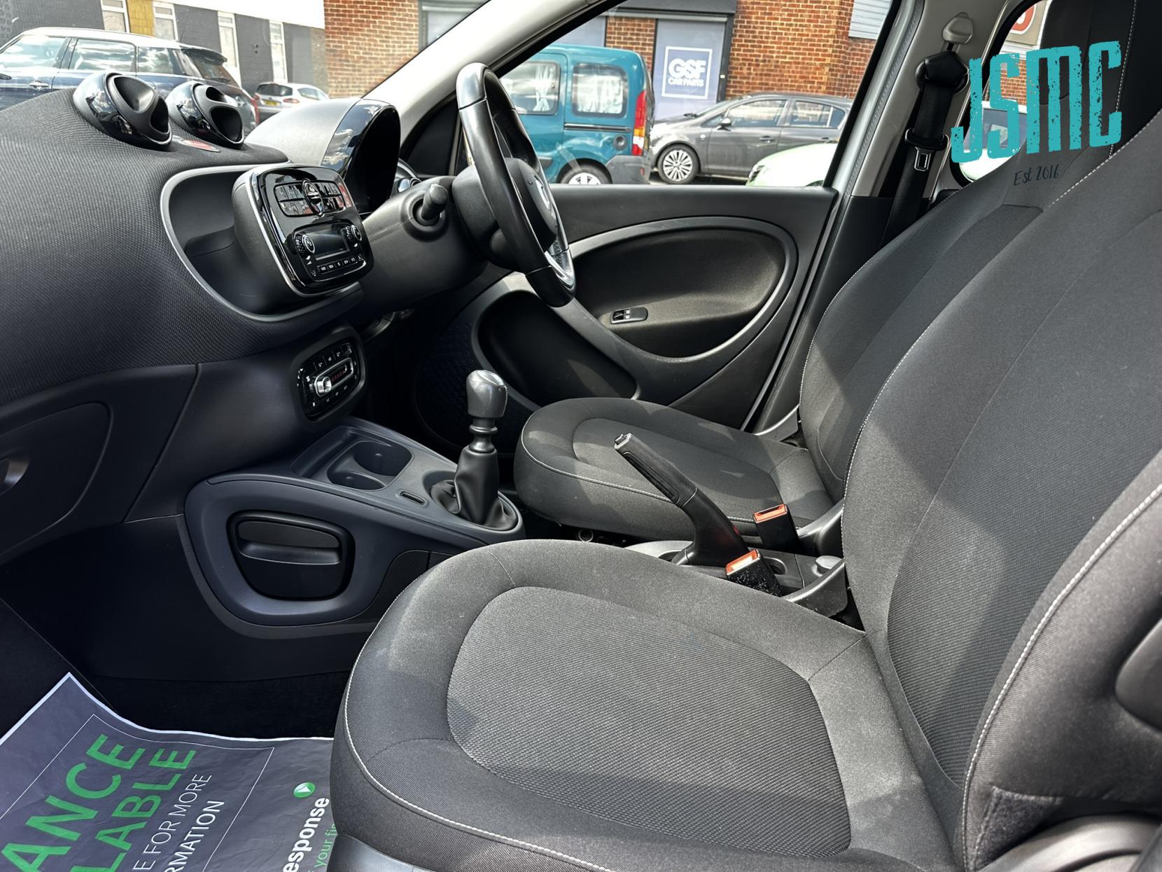 Smart forfour 0.9T Passion Hatchback 5dr Petrol Manual Euro 6 (s/s) (90 ps)