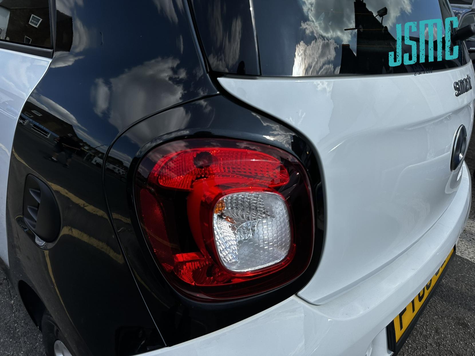 Smart forfour 0.9T Passion Hatchback 5dr Petrol Manual Euro 6 (s/s) (90 ps)