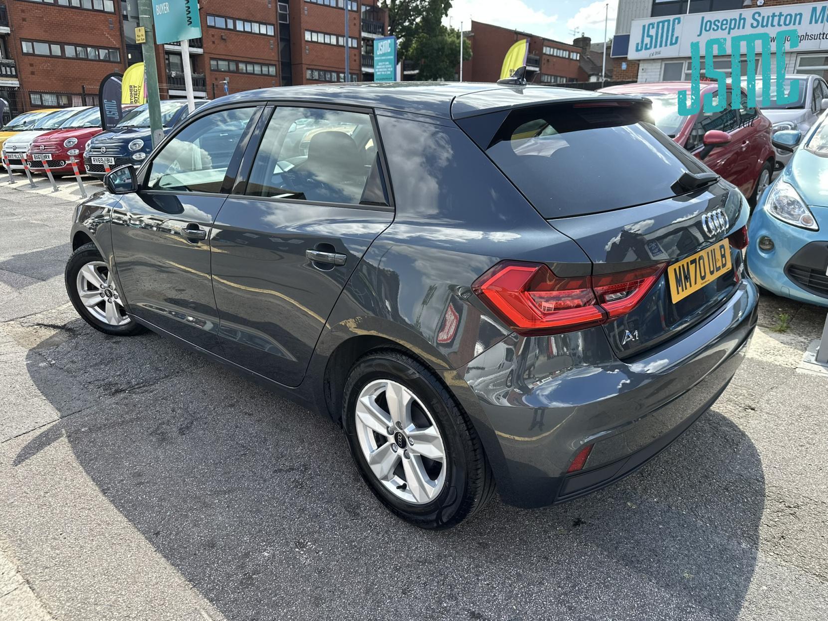 Audi A1 1.0 TFSI 25 Technik Sportback 5dr Petrol Manual Euro 6 (s/s) (95 ps)