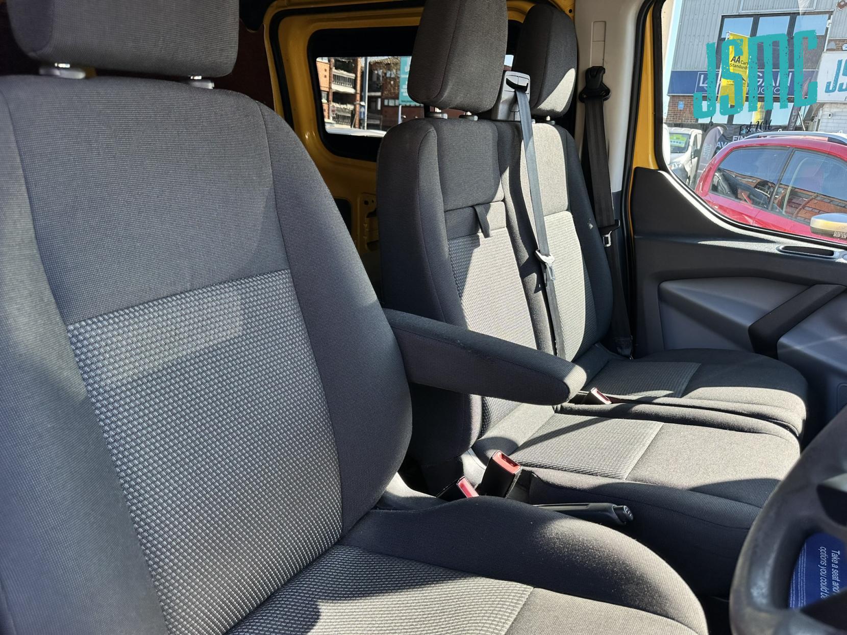 Ford Transit Custom 2.0 TDCi 340 Panel Van 5dr Diesel Manual L1 H1 (172 g/km, 128 bhp)