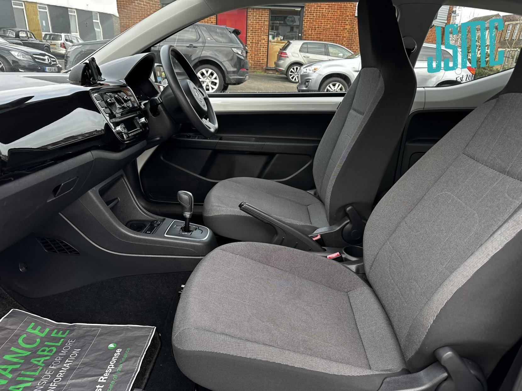 Volkswagen up! 1.0 Move up! Hatchback 3dr Petrol ASG Euro 5 (60 ps)