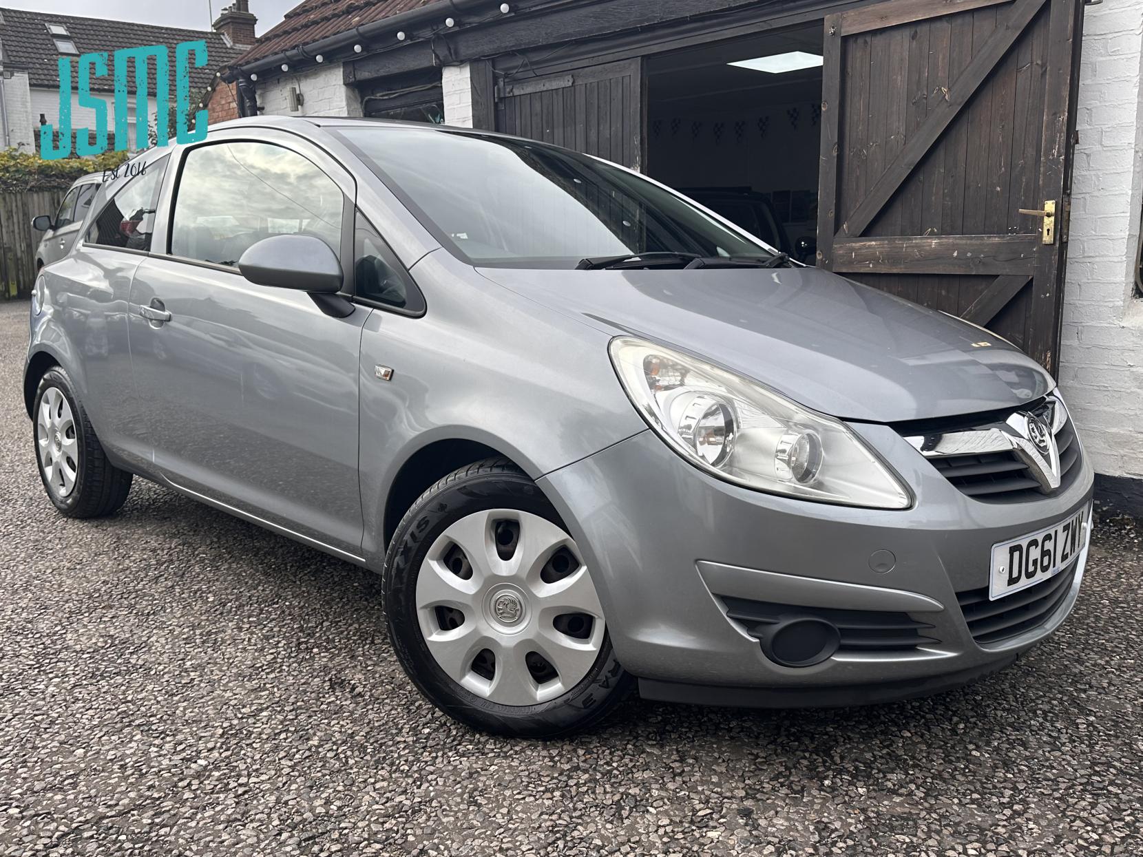 Vauxhall Corsa 1.4 16V Exclusiv Hatchback 3dr Petrol Manual Wide Ratio Euro 5 (A/C) (100 ps)