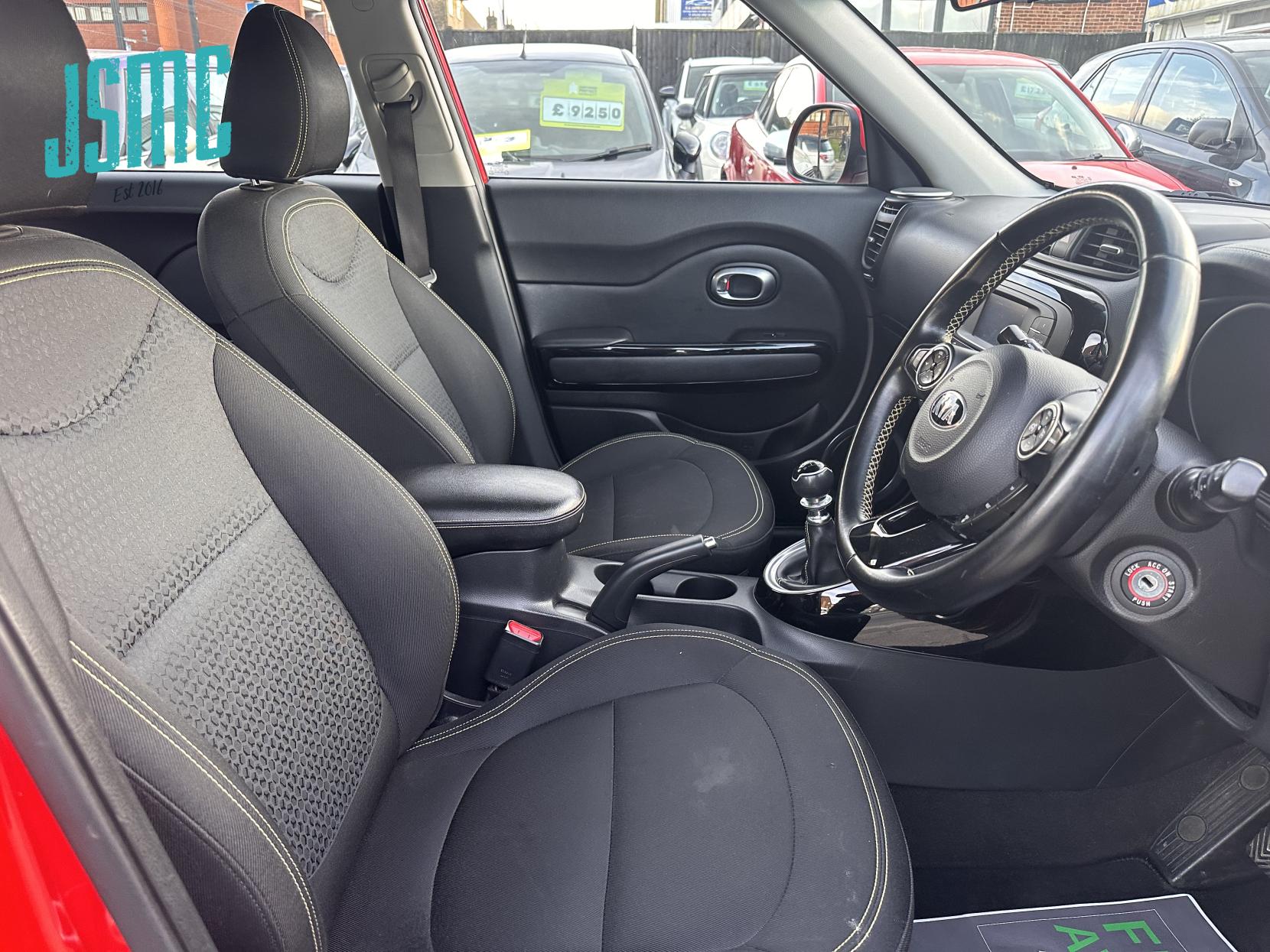 Kia Soul 1.6 GDi Connect SUV 5dr Petrol Manual Euro 5 (130 bhp)