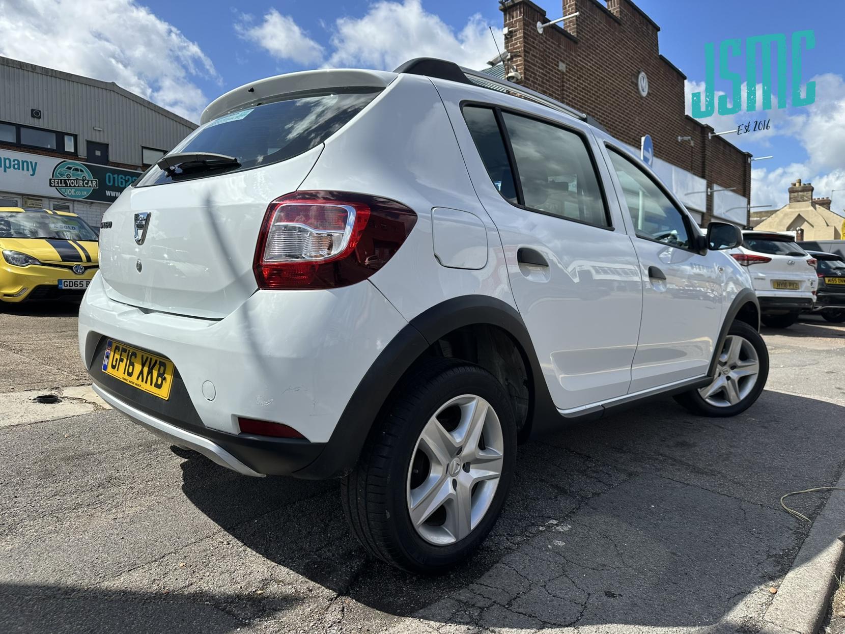 Dacia Sandero Stepway 0.9 TCe Ambiance Hatchback 5dr Petrol Manual Euro 6 (s/s) (90 ps)