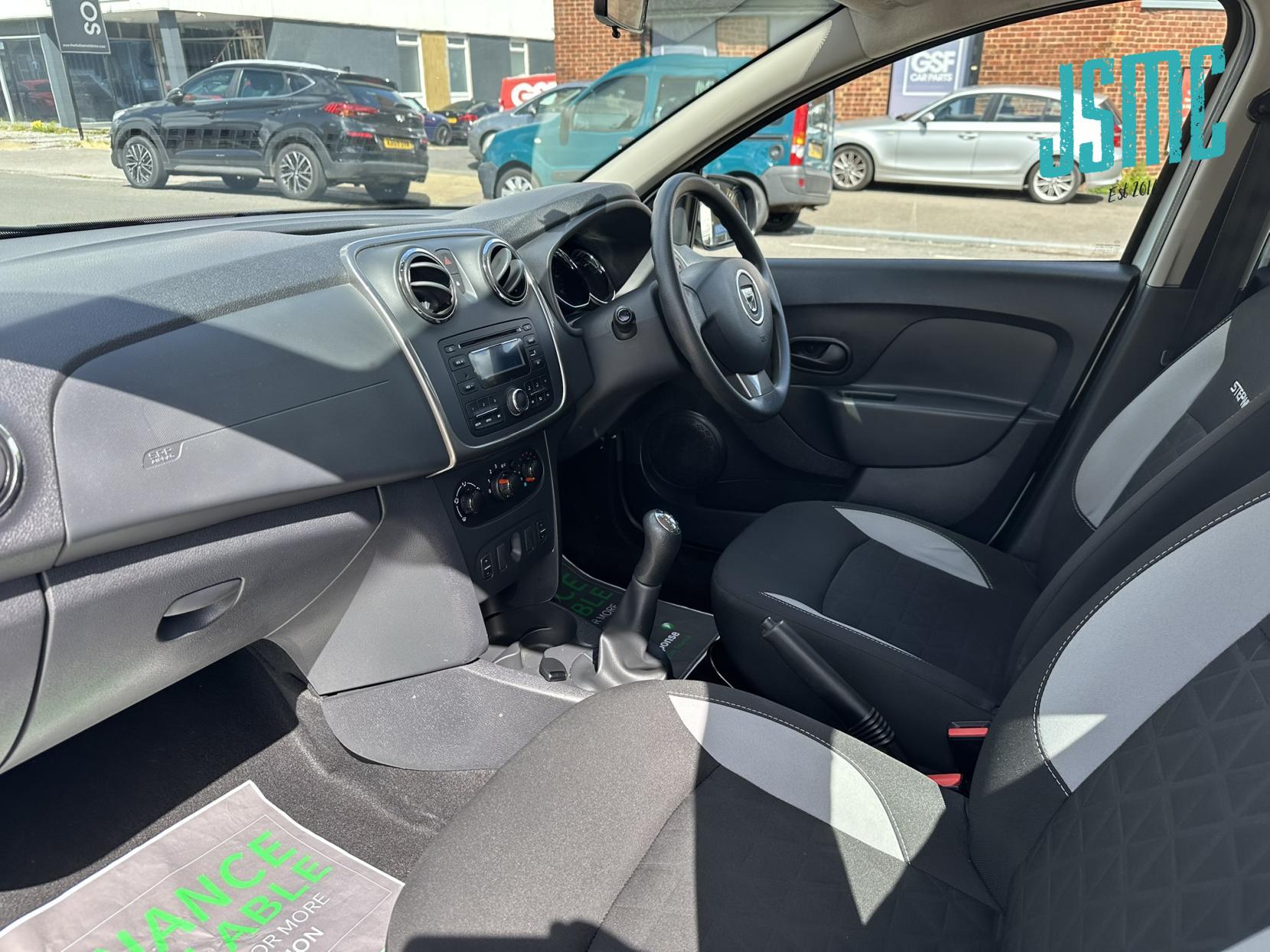 Dacia Sandero Stepway 0.9 TCe Ambiance Hatchback 5dr Petrol Manual Euro 6 (s/s) (90 ps)