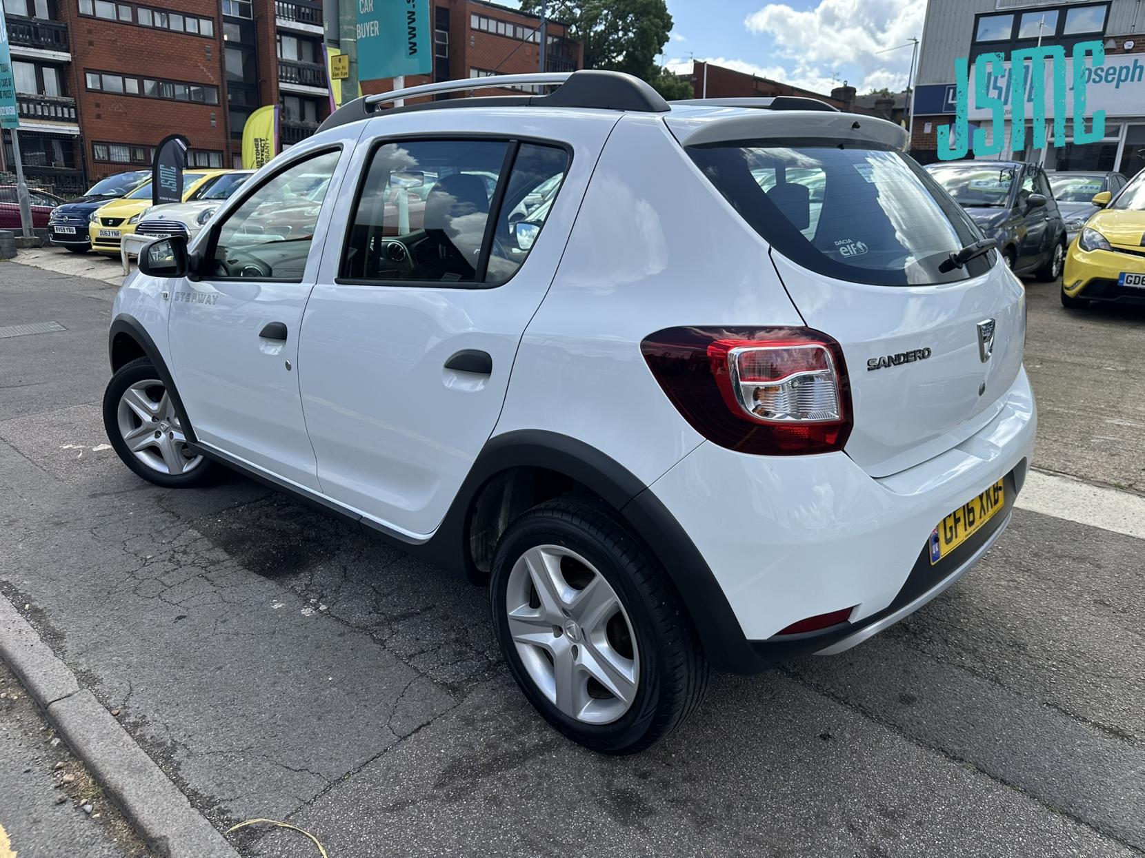 Dacia Sandero Stepway 0.9 TCe Ambiance Hatchback 5dr Petrol Manual Euro 6 (s/s) (90 ps)