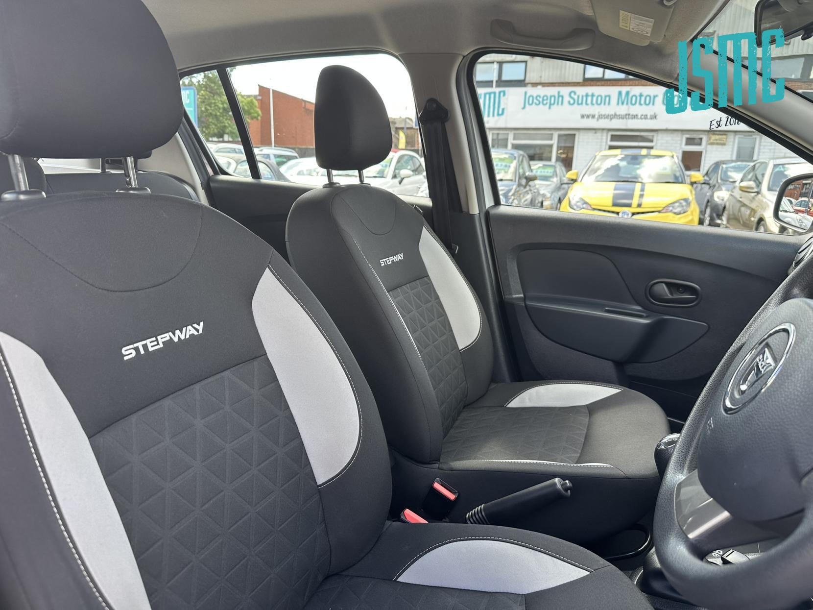 Dacia Sandero Stepway 0.9 TCe Ambiance Hatchback 5dr Petrol Manual Euro 6 (s/s) (90 ps)
