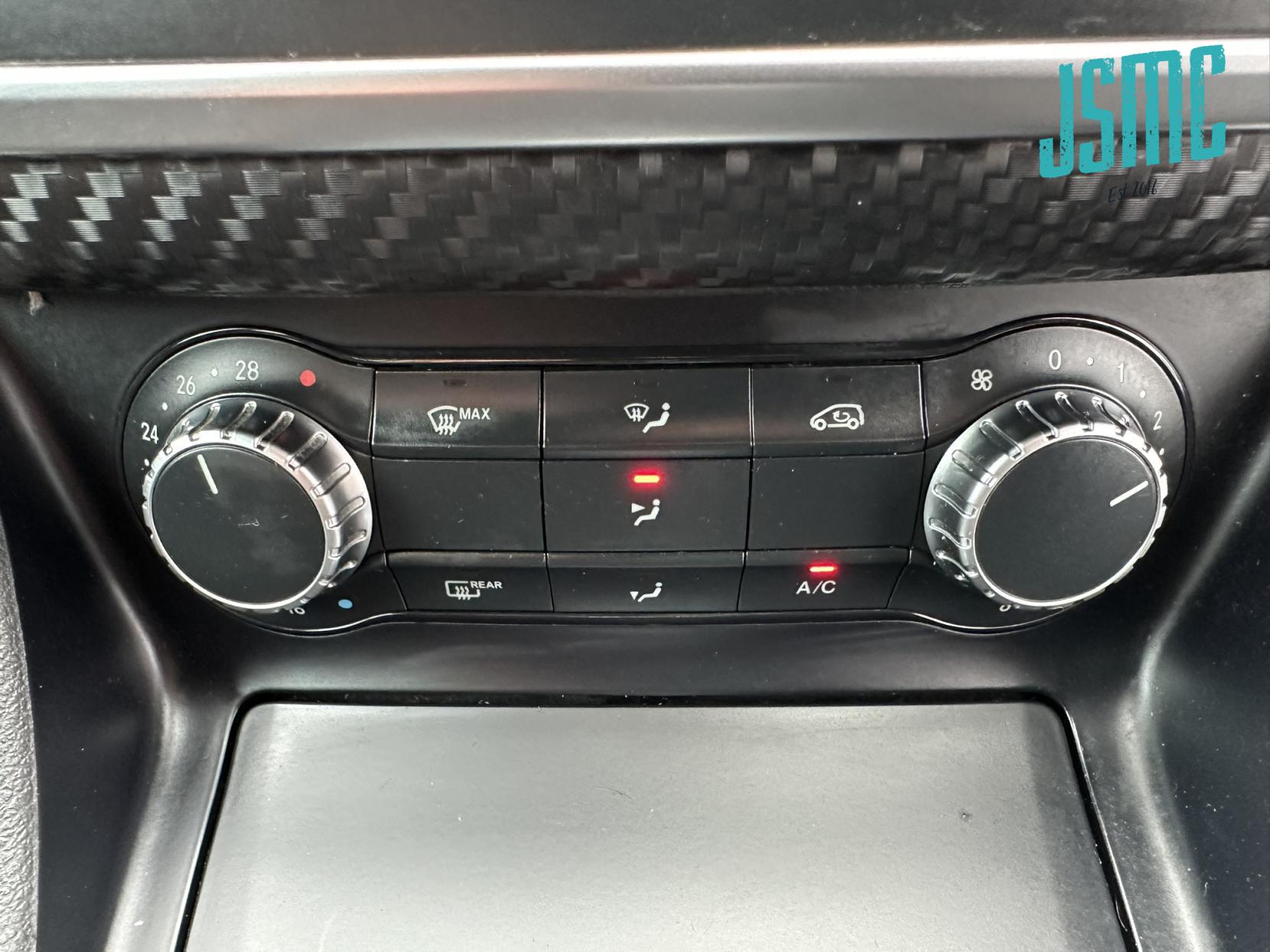 Mercedes-Benz A Class 1.5 A180 CDI AMG Sport Hatchback 5dr Diesel Manual Euro 5 (s/s) (109 ps)