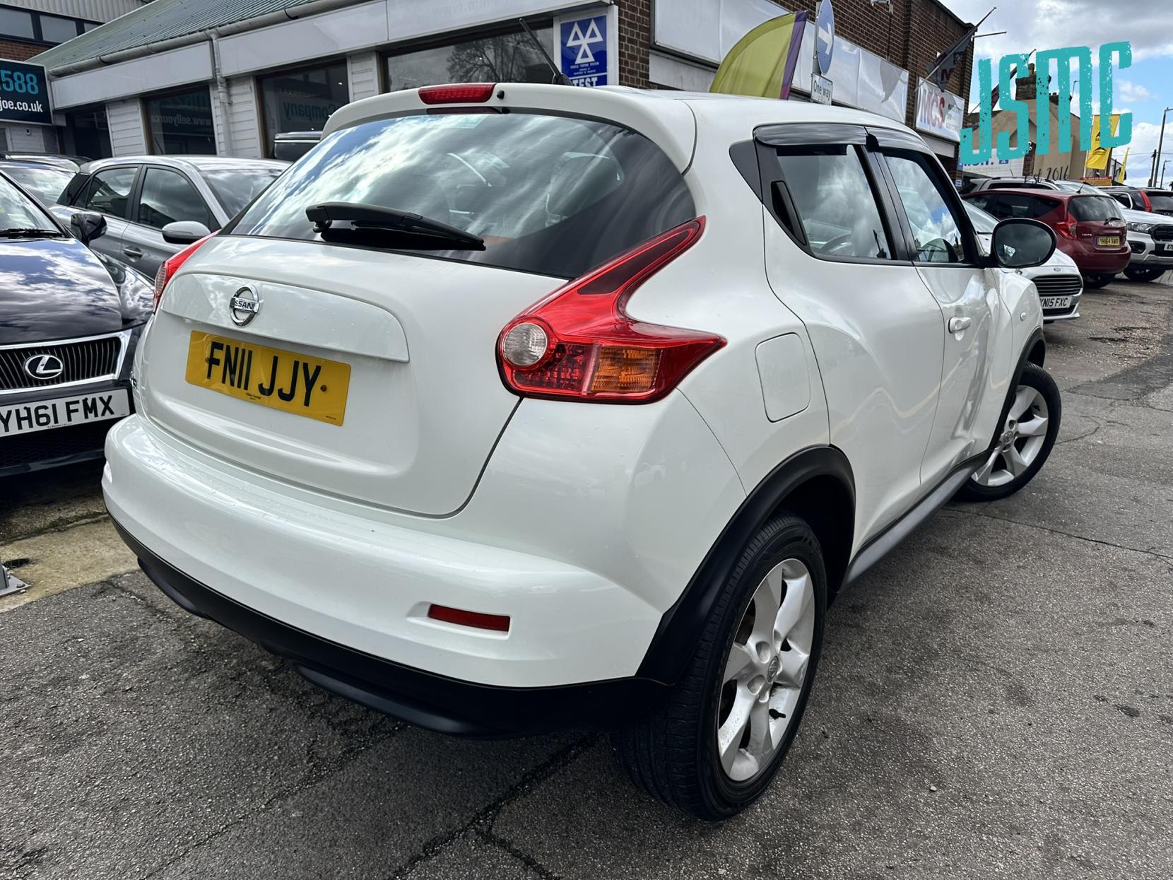 Nissan Juke 1.6 Acenta SUV 5dr Petrol Manual Euro 5 (117 ps)