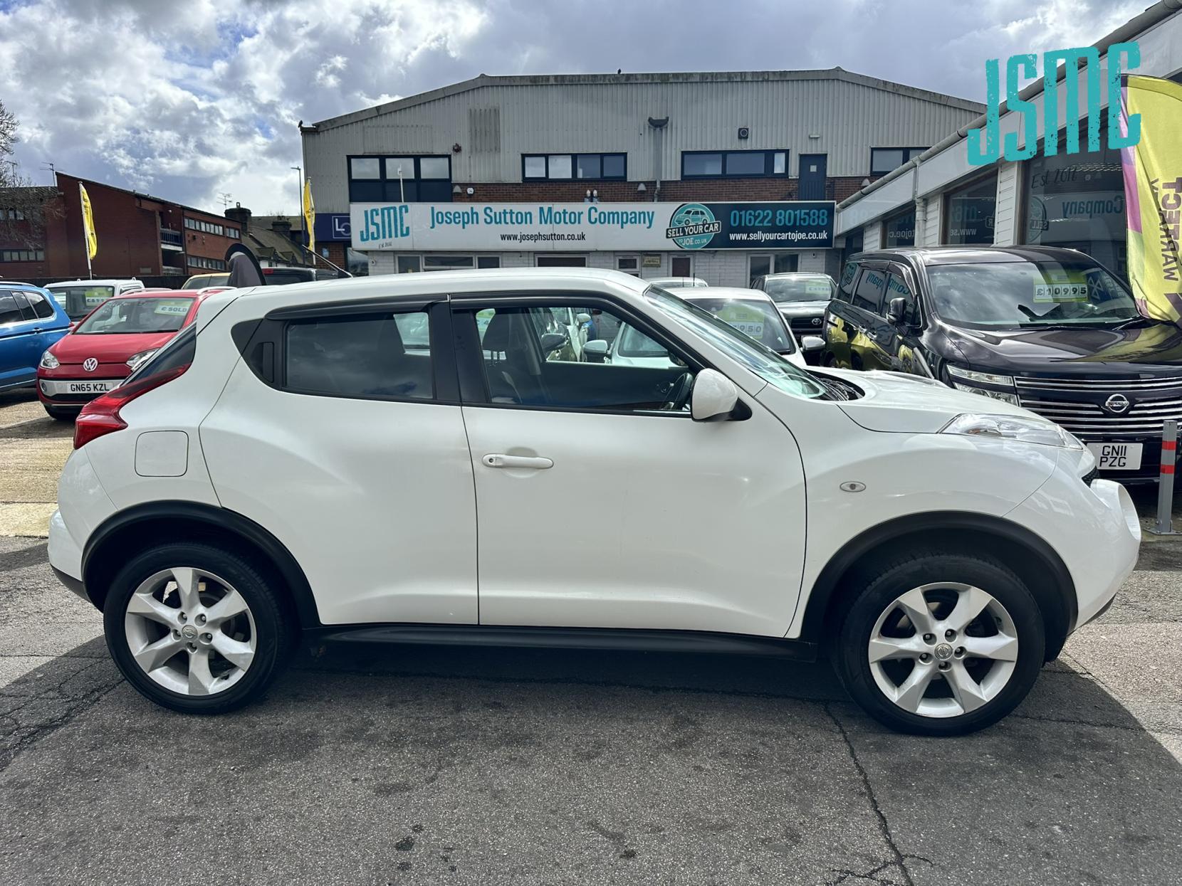 Nissan Juke 1.6 Acenta SUV 5dr Petrol Manual Euro 5 (117 ps)