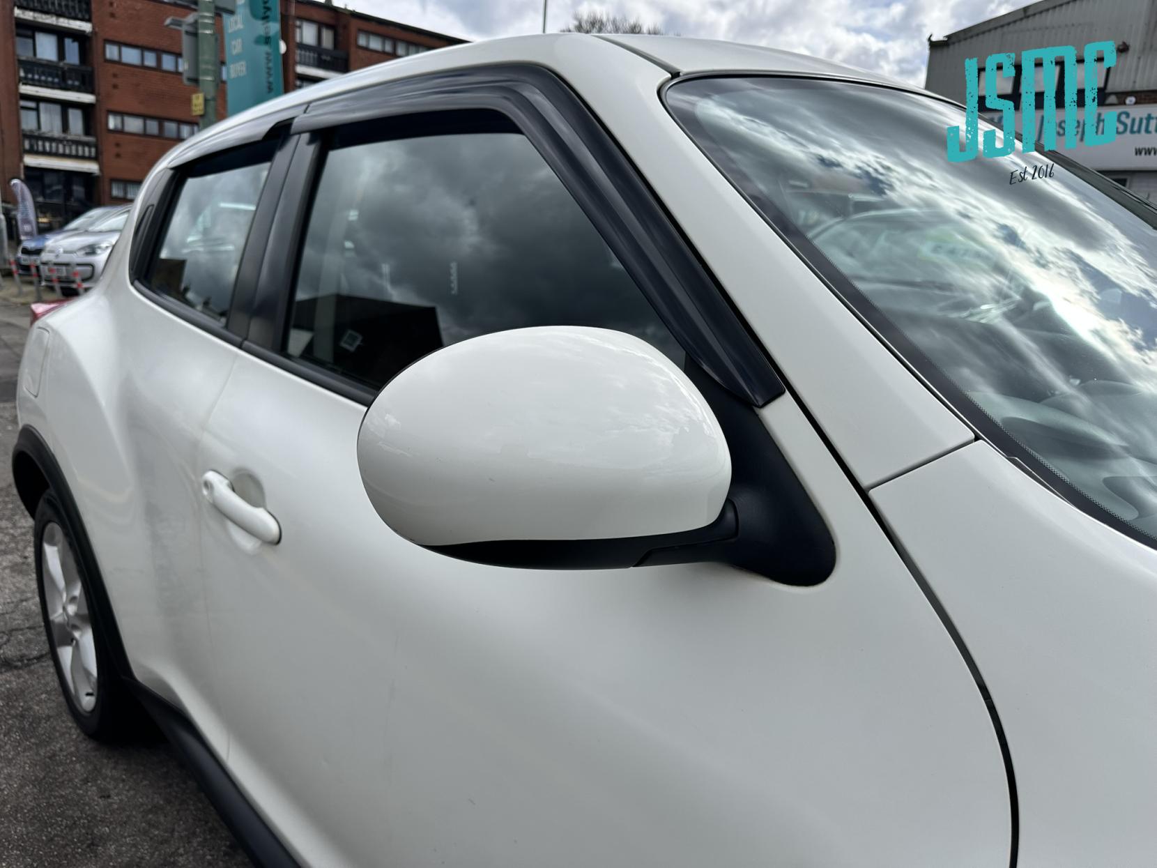 Nissan Juke 1.6 Acenta SUV 5dr Petrol Manual Euro 5 (117 ps)