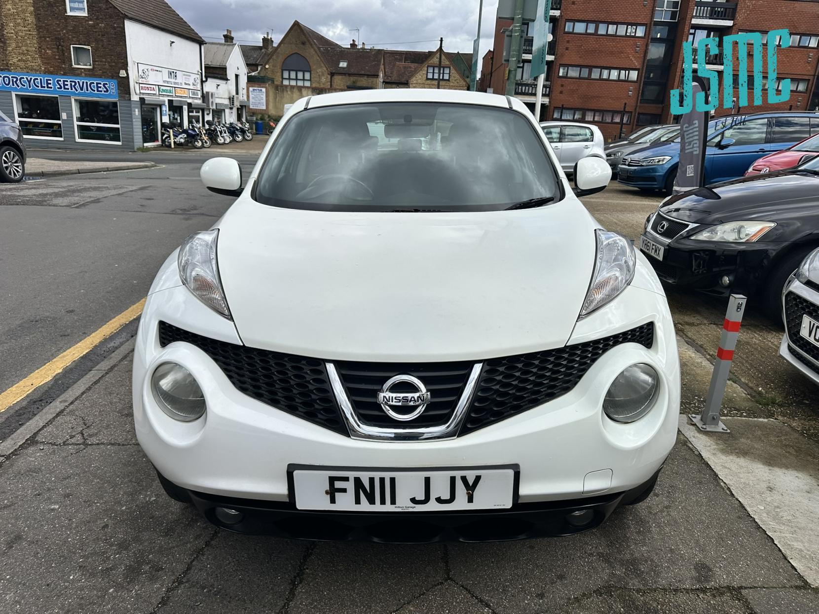 Nissan Juke 1.6 Acenta SUV 5dr Petrol Manual Euro 5 (117 ps)
