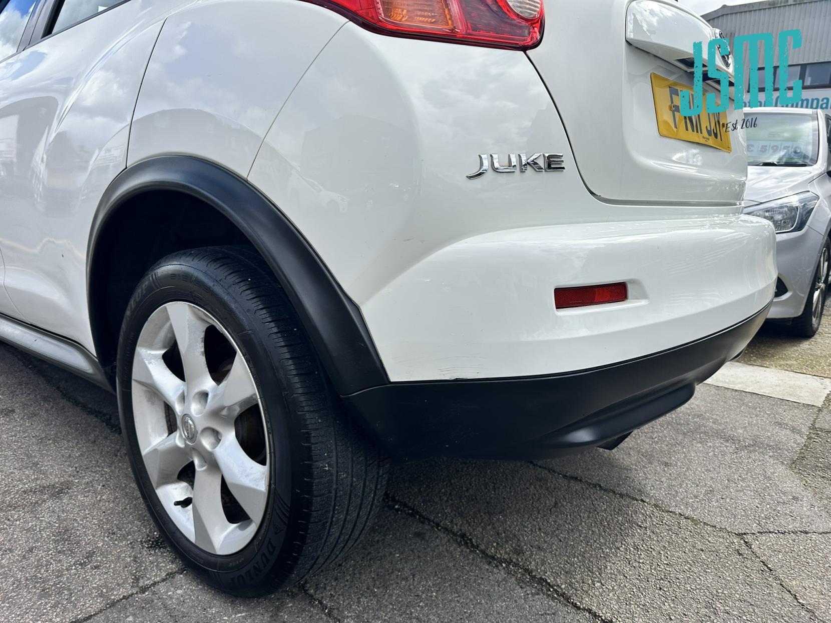 Nissan Juke 1.6 Acenta SUV 5dr Petrol Manual Euro 5 (117 ps)