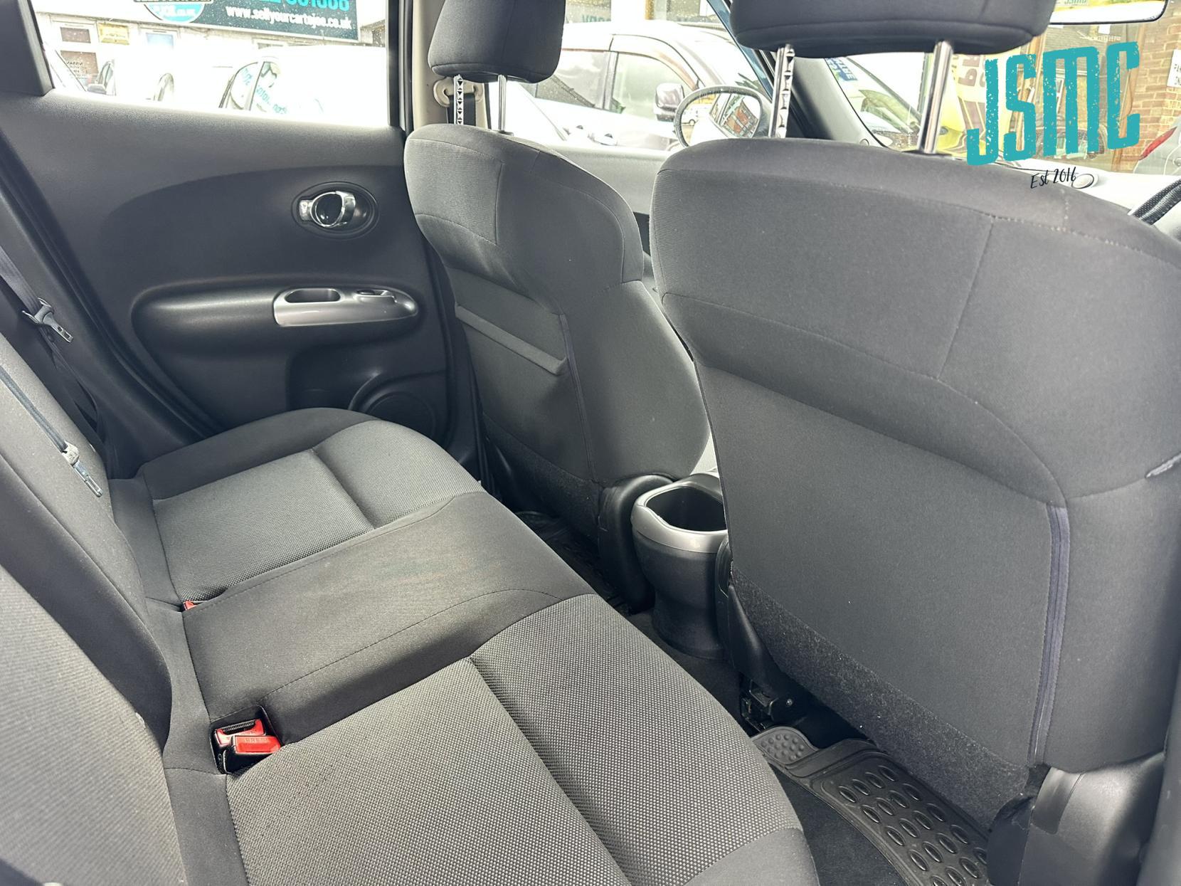 Nissan Juke 1.6 Acenta SUV 5dr Petrol Manual Euro 5 (117 ps)