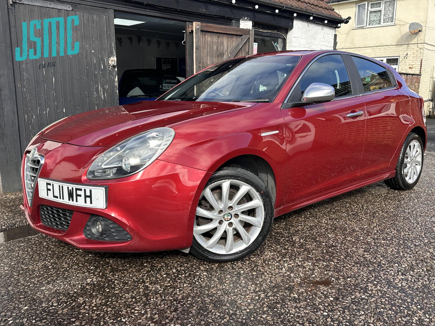 Alfa Romeo Giulietta 2.0 JTDM-2 Veloce Hatchback 5dr Diesel Manual Euro 5 (s/s) (140 bhp)