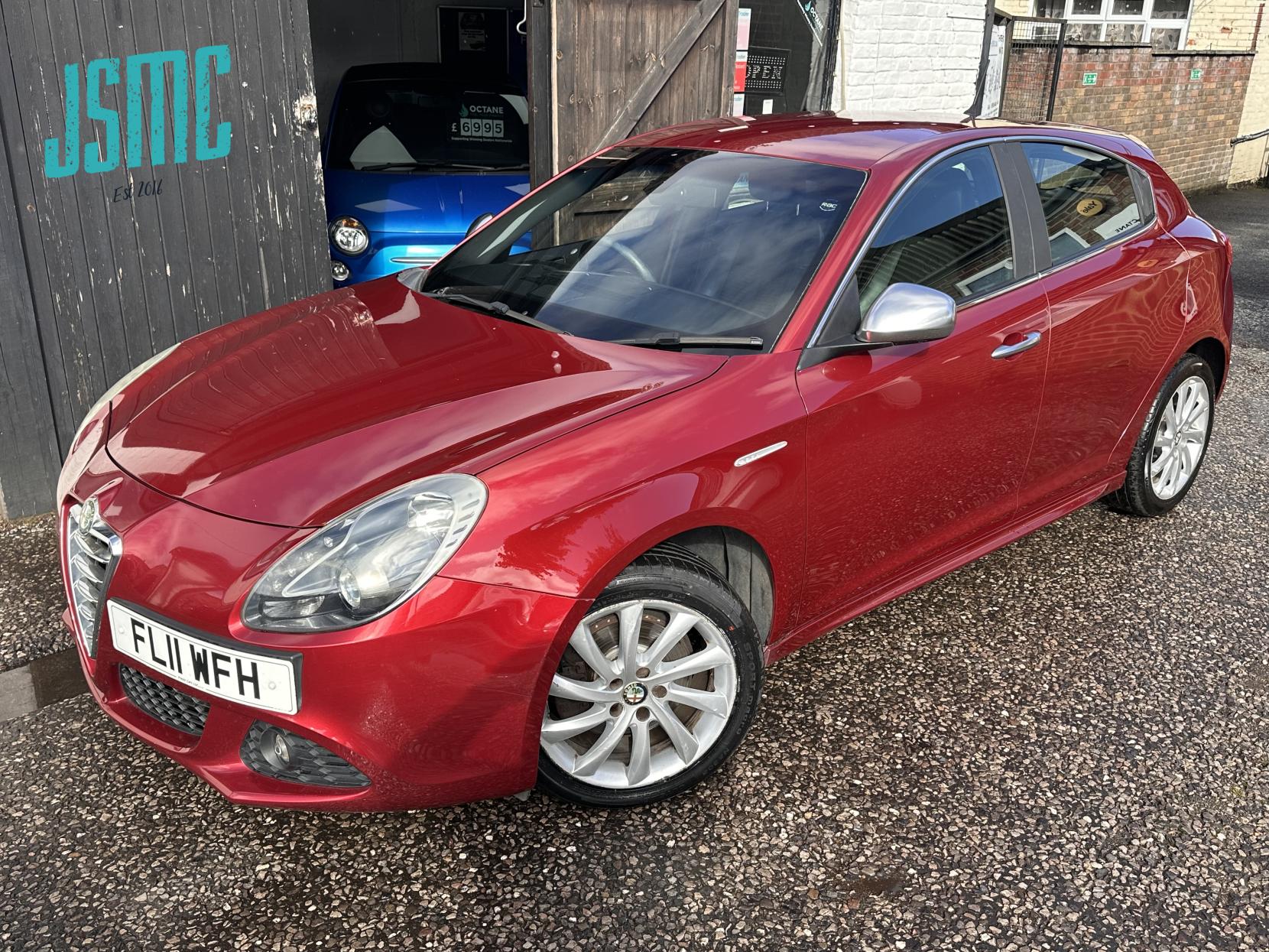 Alfa Romeo Giulietta 2.0 JTDM-2 Veloce Hatchback 5dr Diesel Manual Euro 5 (s/s) (140 bhp)