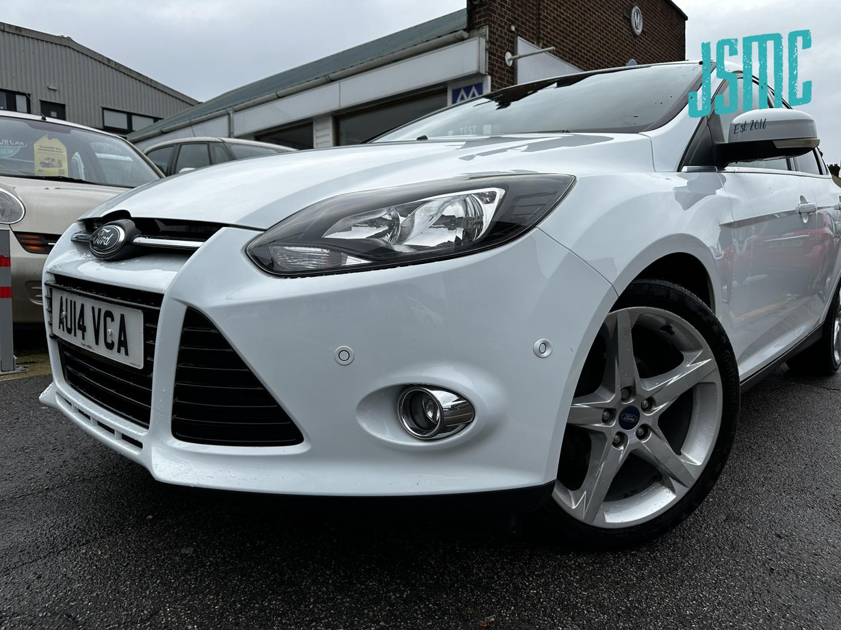 Ford Focus 1.6 TDCi Titanium Navigator Hatchback 5dr Diesel Manual Euro 5 (s/s) (115 ps)