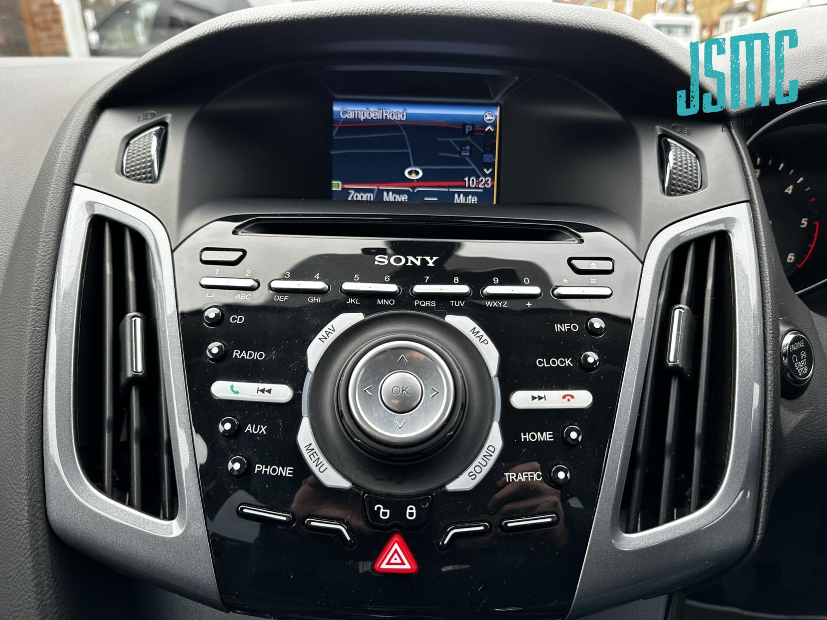 Ford Focus 1.6 TDCi Titanium Navigator Hatchback 5dr Diesel Manual Euro 5 (s/s) (115 ps)