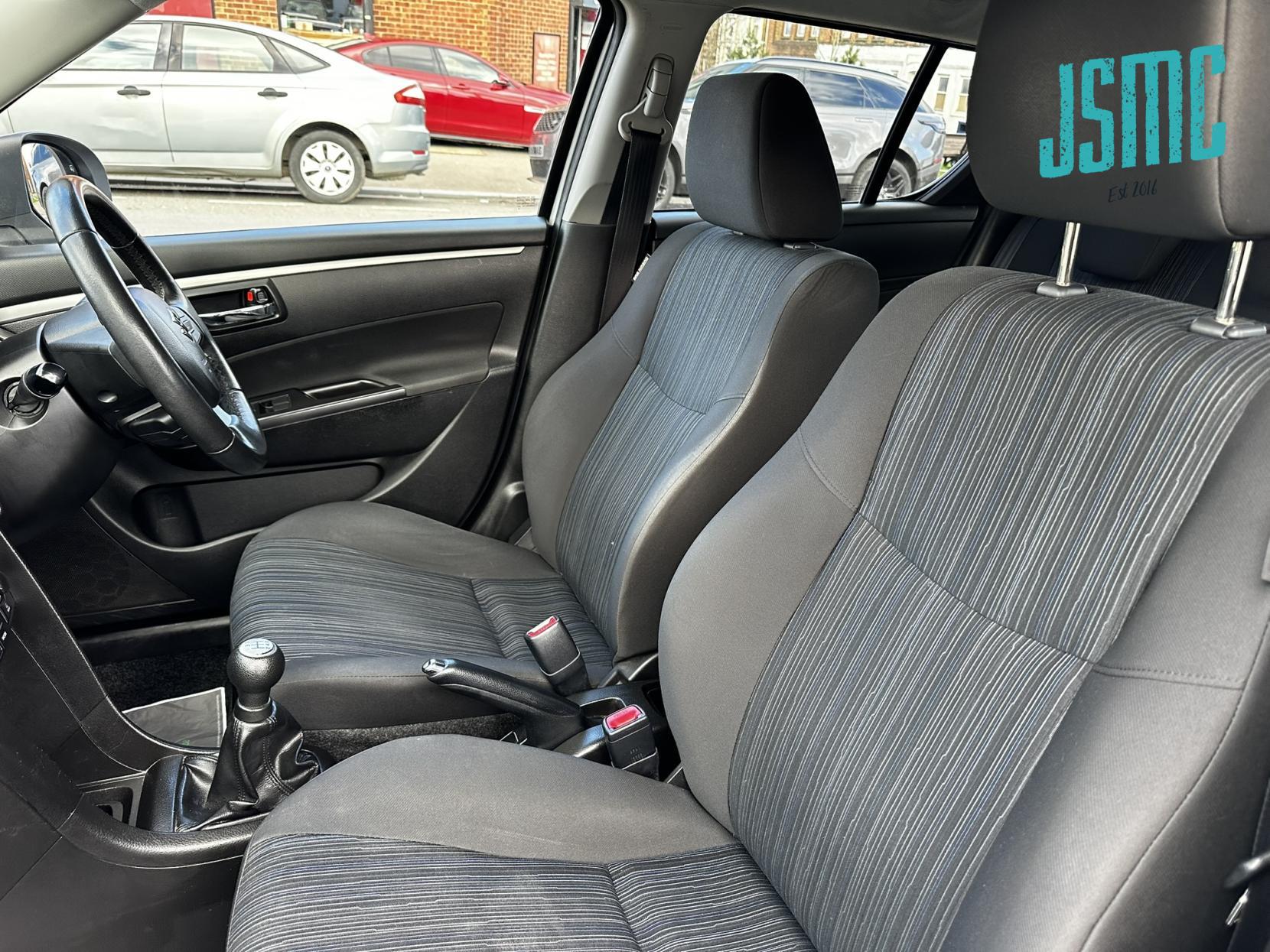 Suzuki Swift 1.2 Dualjet SZ4 Hatchback 5dr Petrol Manual Euro 5 (s/s) (90 ps)