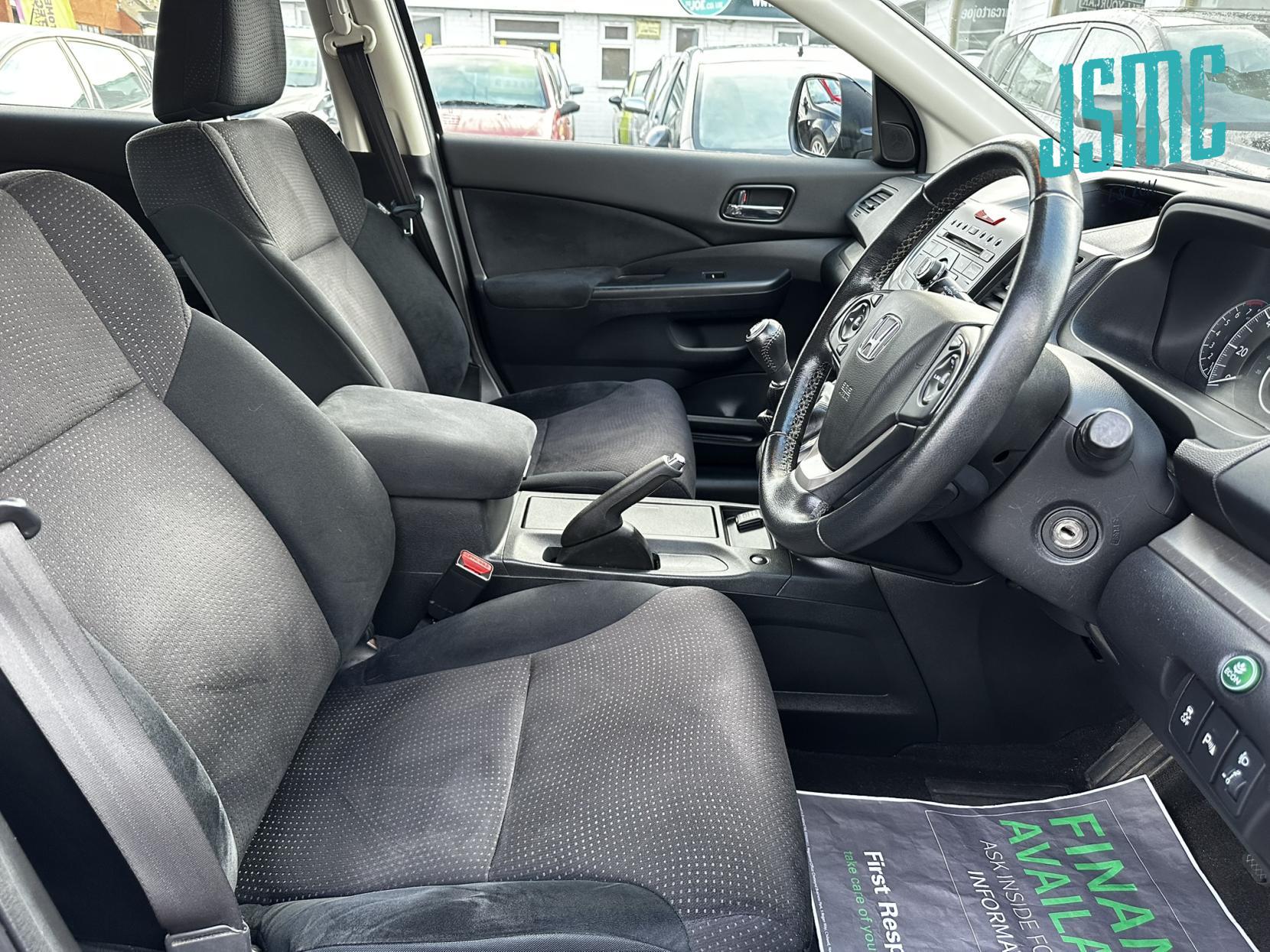 Honda CR-V 2.0 i-VTEC SE SUV 5dr Petrol Manual 4WD Euro 5 (s/s) (155 ps)