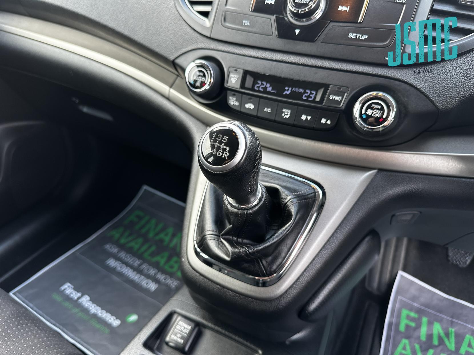 Honda CR-V 2.0 i-VTEC SE SUV 5dr Petrol Manual 4WD Euro 5 (s/s) (155 ps)