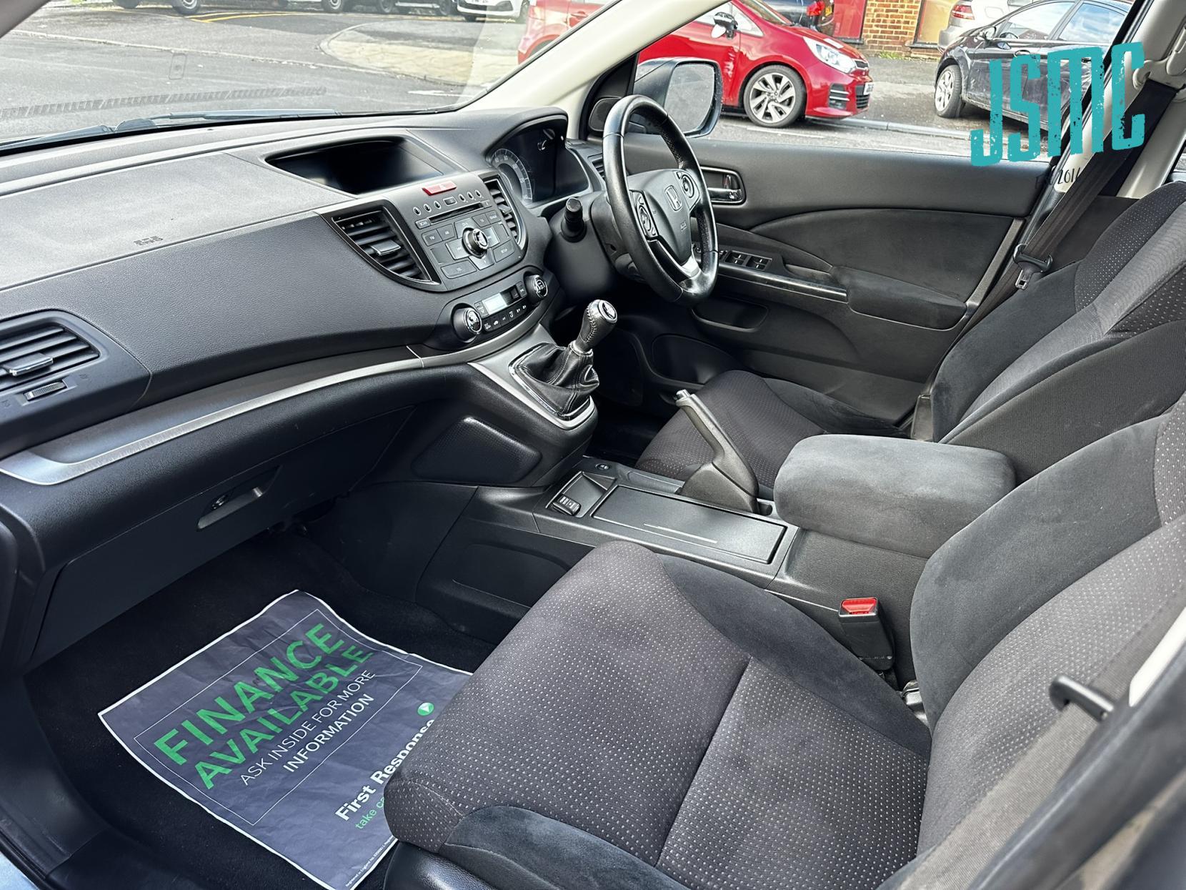 Honda CR-V 2.0 i-VTEC SE SUV 5dr Petrol Manual 4WD Euro 5 (s/s) (155 ps)