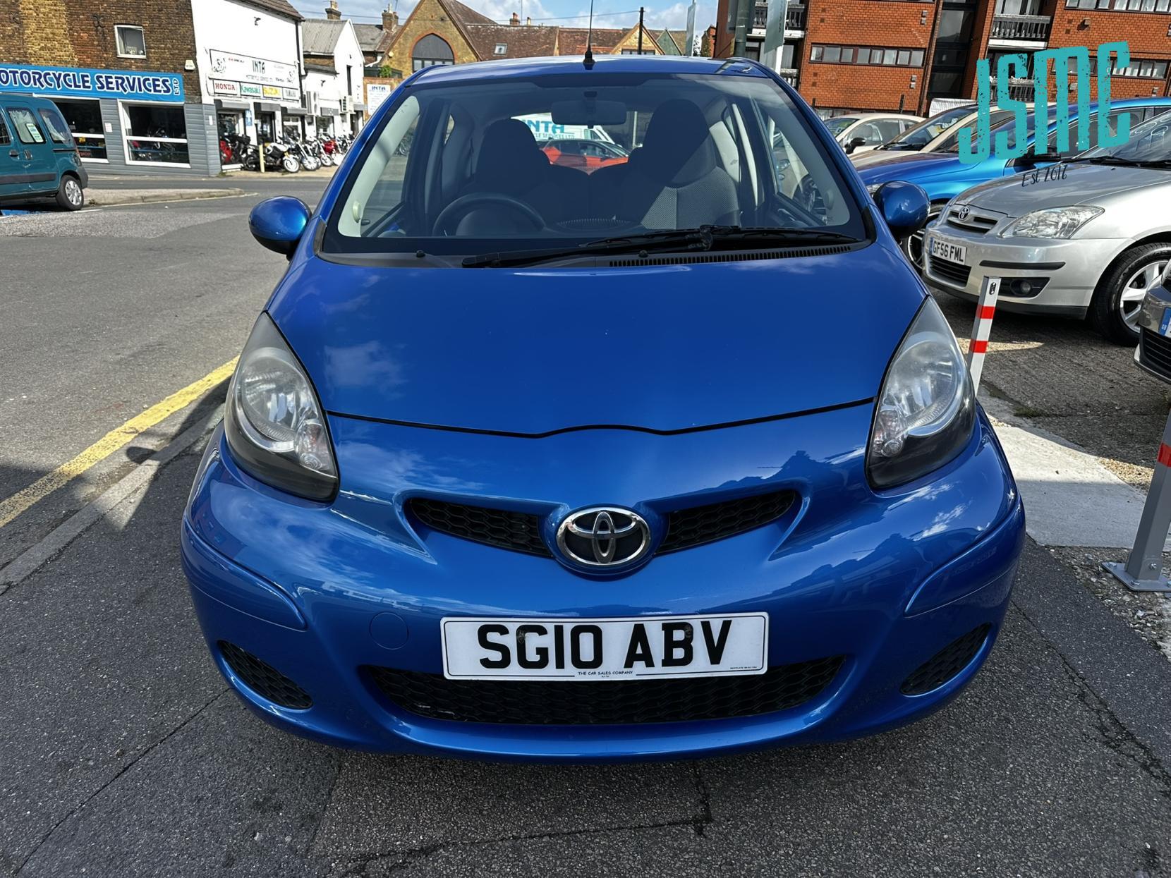 Toyota AYGO 1.0 VVT-i Blue Hatchback 3dr Petrol Manual Euro 4 (67 bhp)