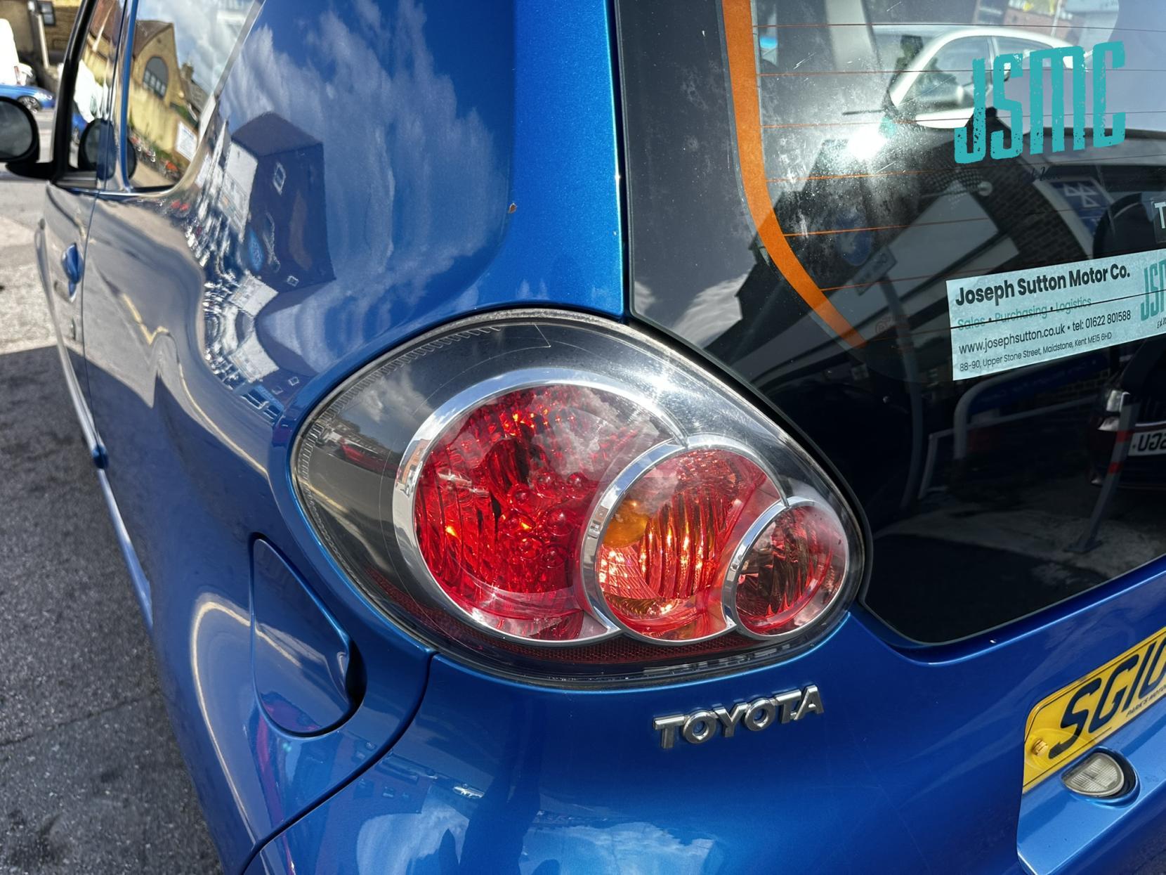 Toyota AYGO 1.0 VVT-i Blue Hatchback 3dr Petrol Manual Euro 4 (67 bhp)