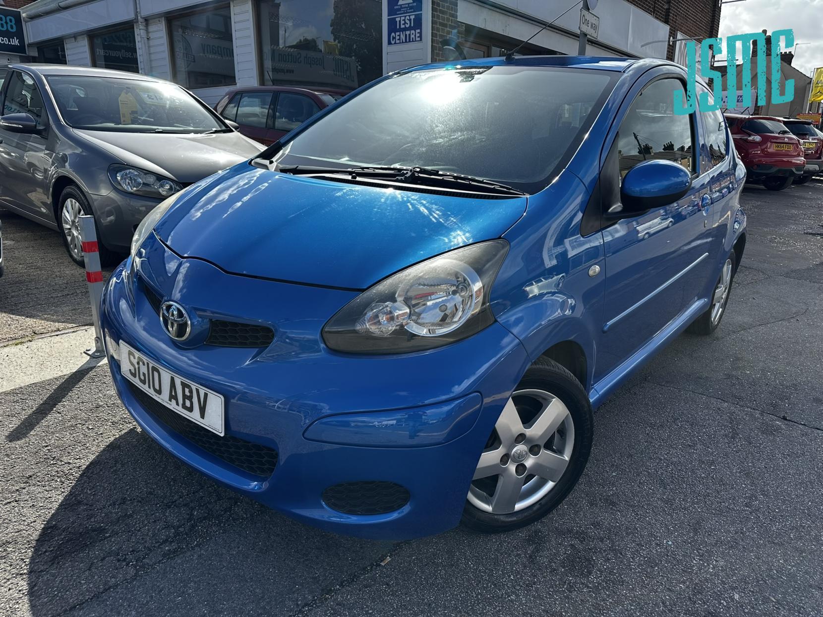 Toyota AYGO 1.0 VVT-i Blue Hatchback 3dr Petrol Manual Euro 4 (67 bhp)