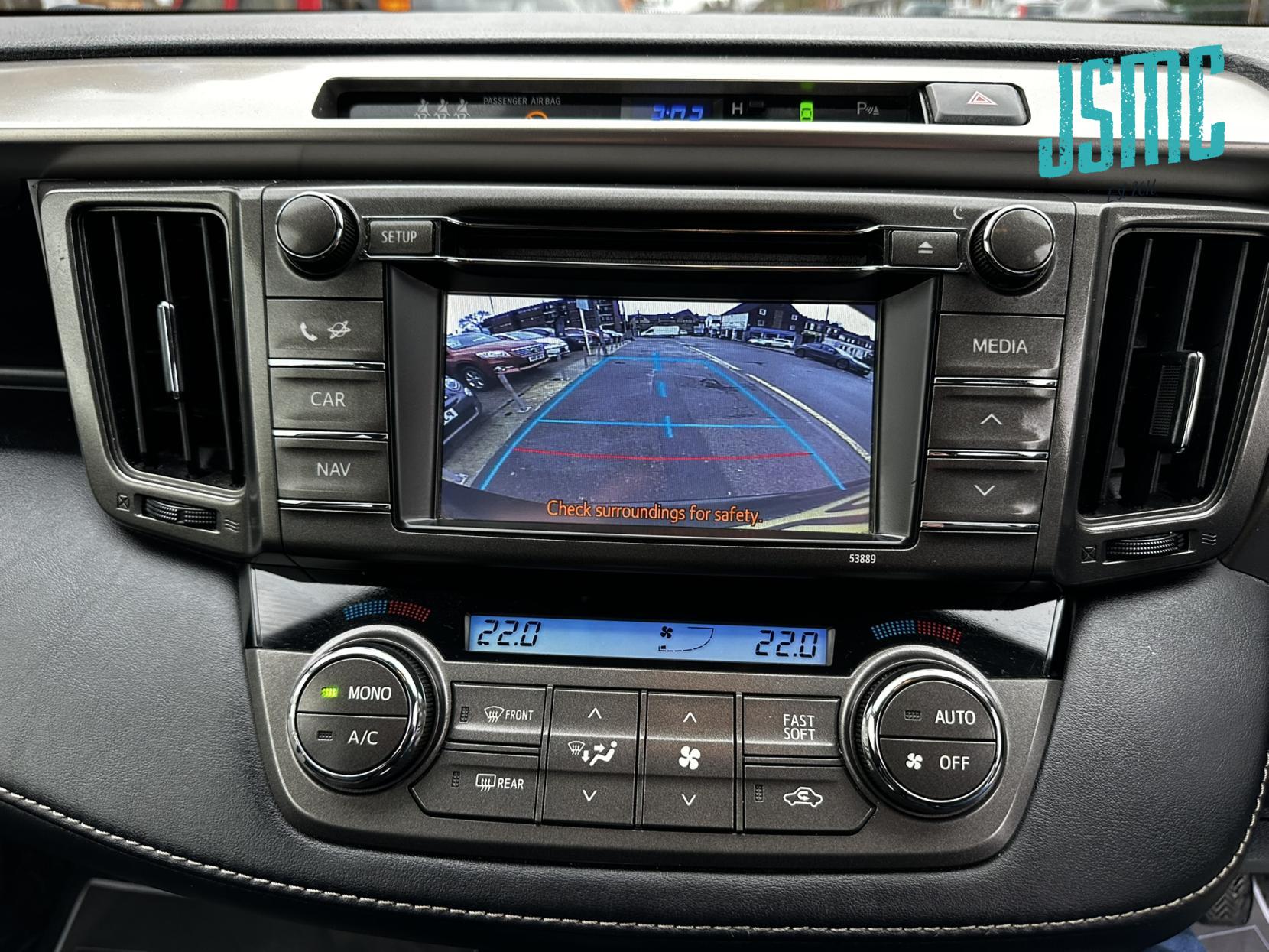 Toyota RAV4 2.0 D-4D Invincible SUV 5dr Diesel Manual 2WD Euro 5 (s/s) (124 ps)