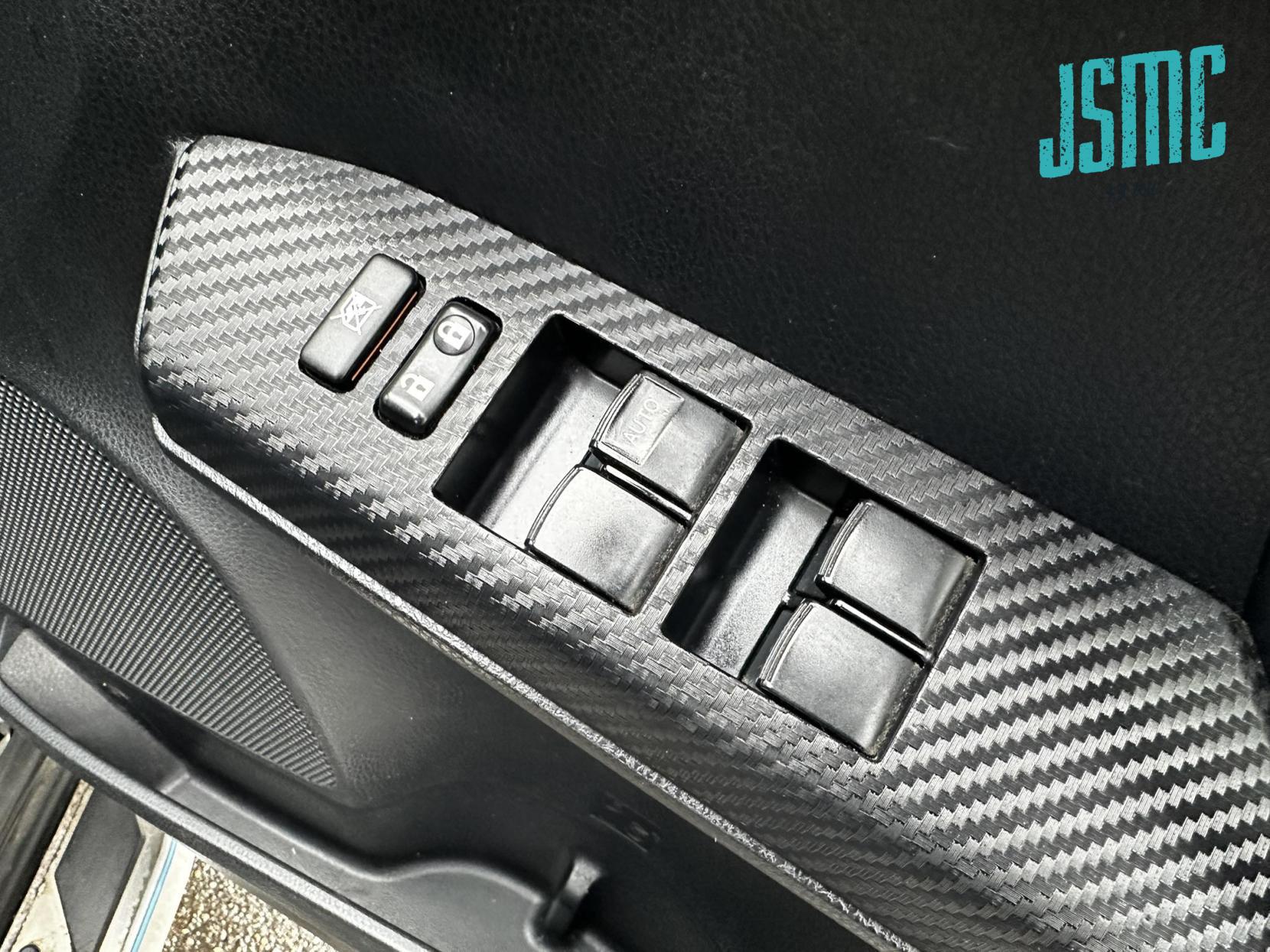 Toyota RAV4 2.0 D-4D Invincible SUV 5dr Diesel Manual 2WD Euro 5 (s/s) (124 ps)