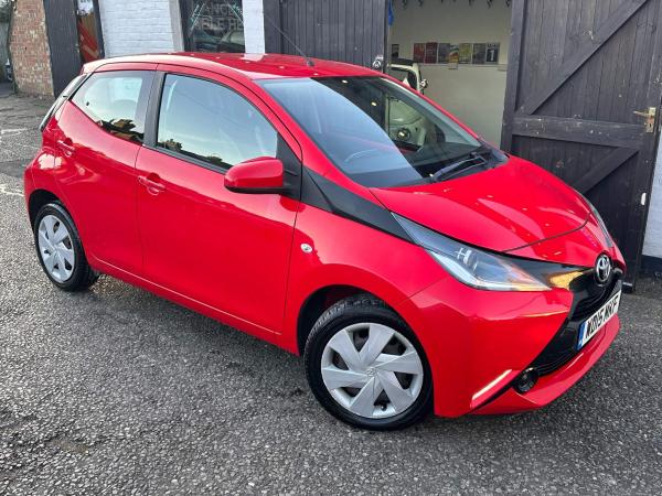 Toyota Aygo 1.0 VVT-i x-play x-shift Euro 5 5dr Euro 5